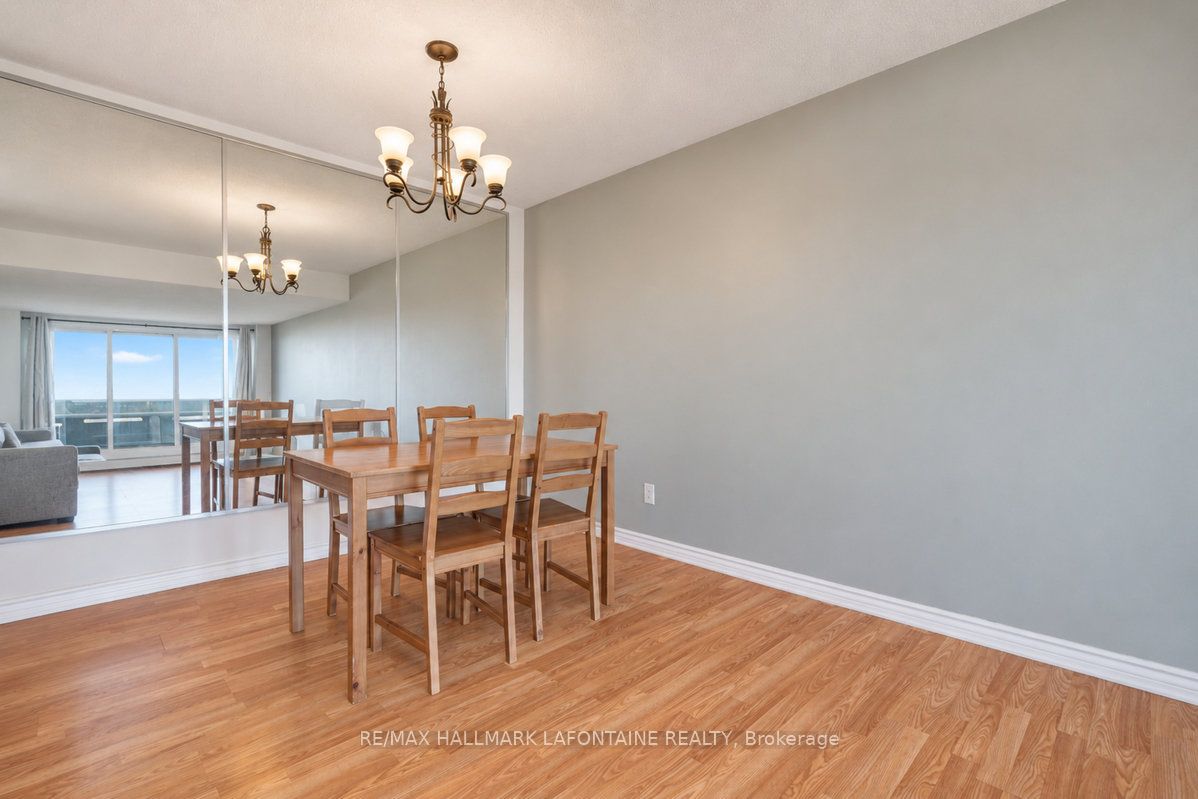1171 Ambleside Drive 2205 Property Photo 19