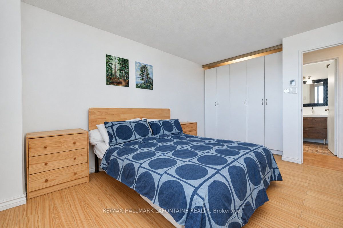 1171 Ambleside Drive 2205 Property Photo 22