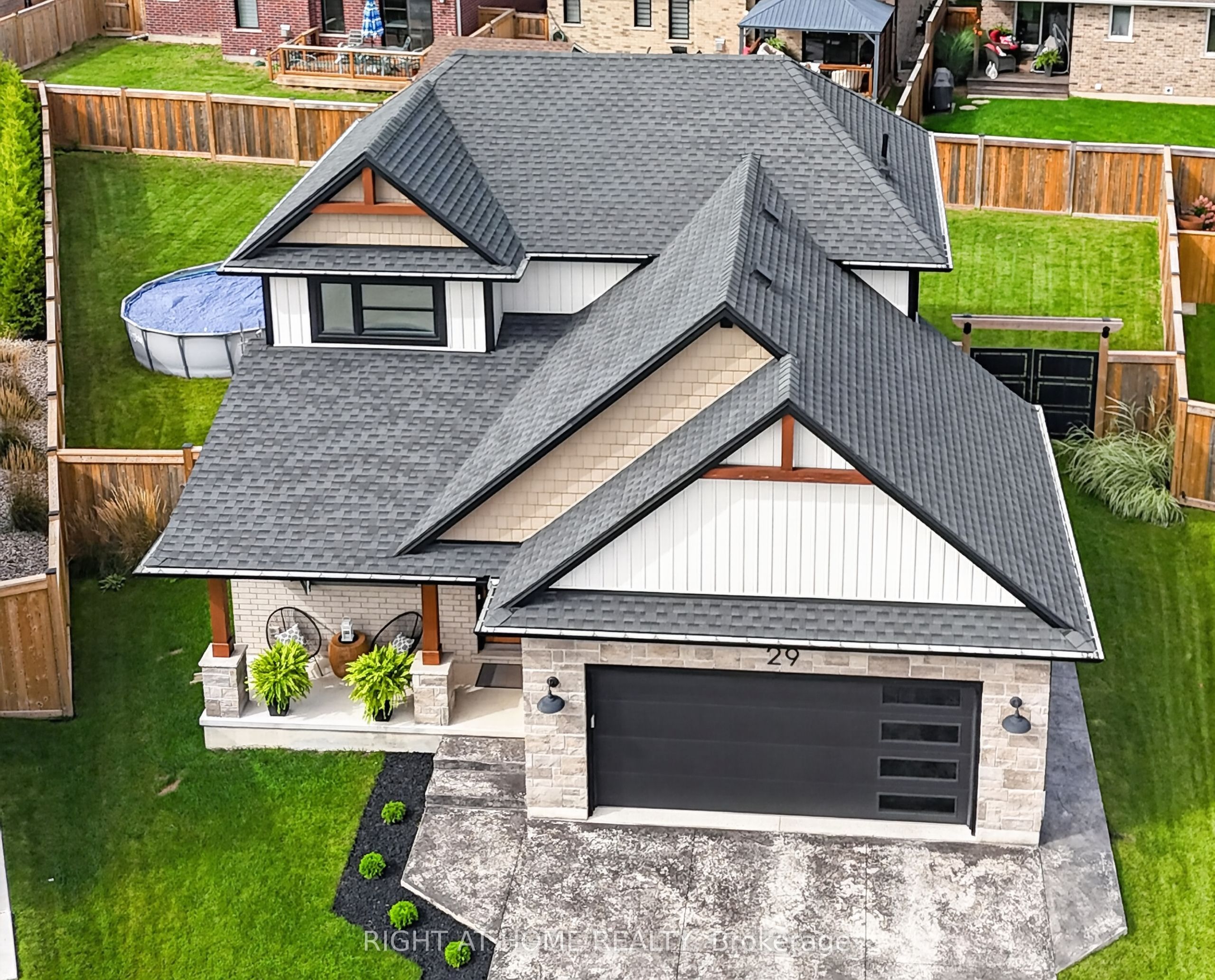 29 Harlequin Court Property Photo 1