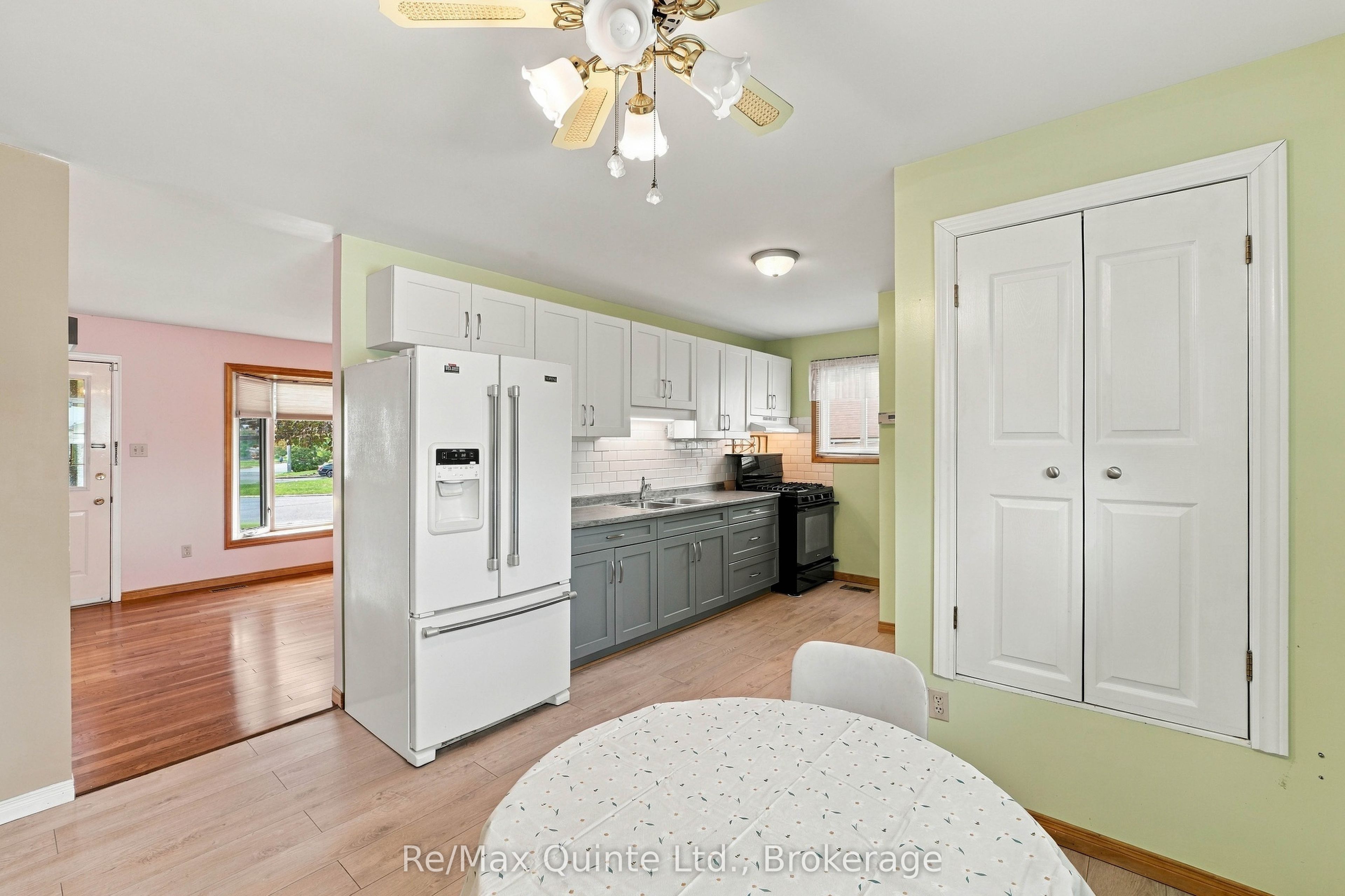 237 Byron Street Property Photo 8