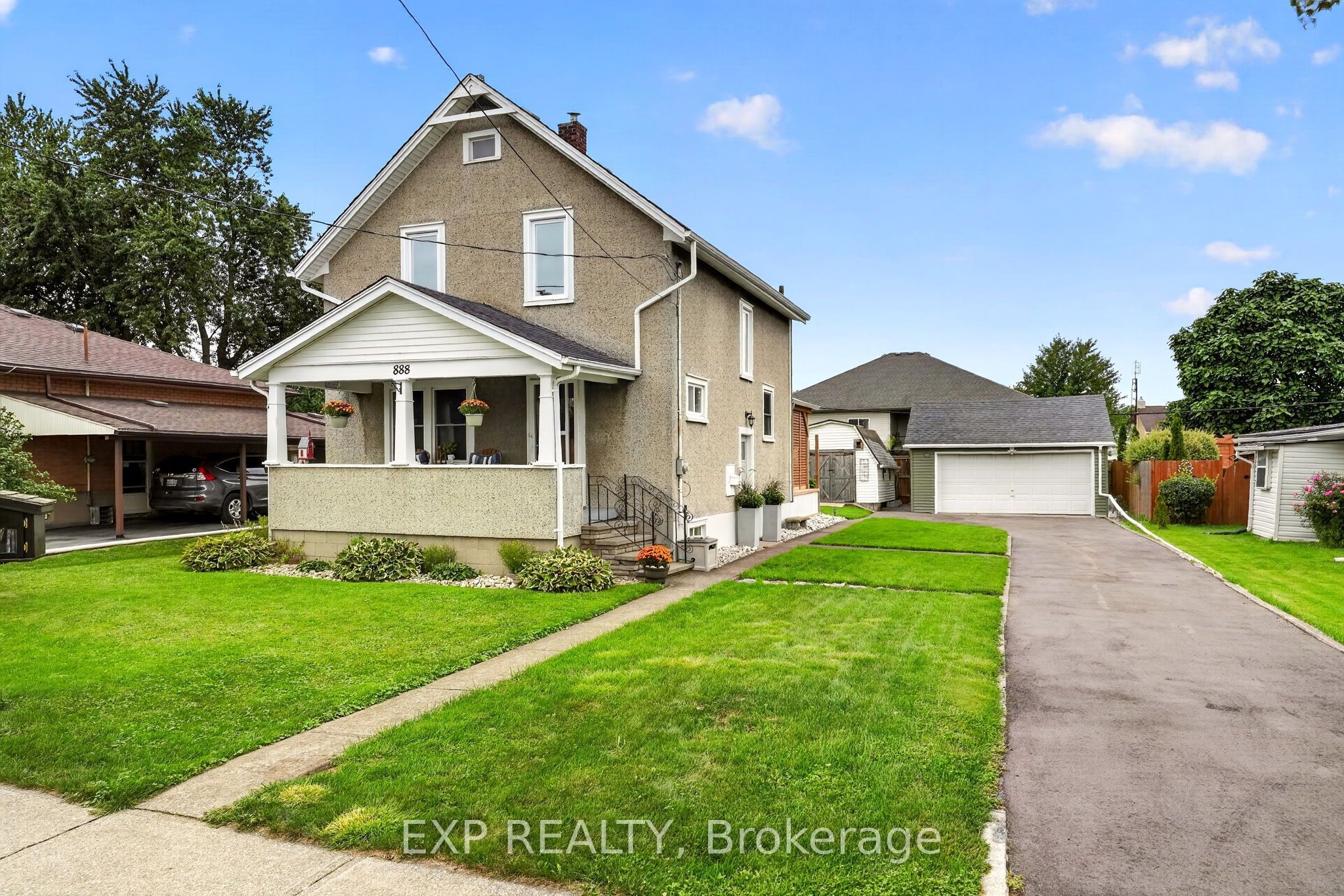 888 Steele Street Property Photo 1
