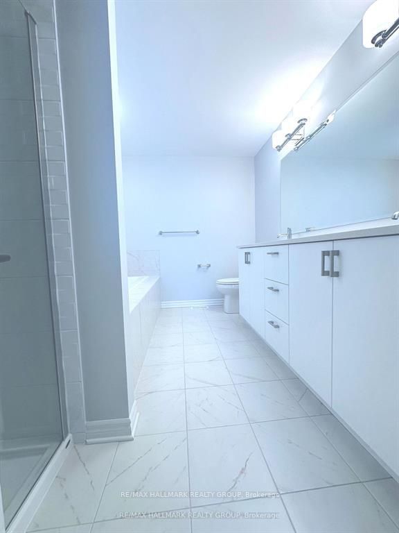863 Snowdrop Crescent Property Photo 18