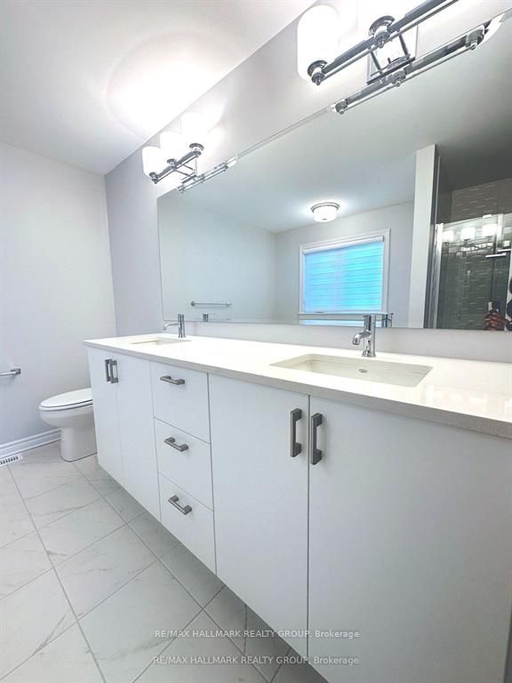 863 Snowdrop Crescent Property Photo 20