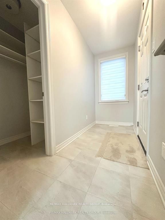 863 Snowdrop Crescent Property Photo 23
