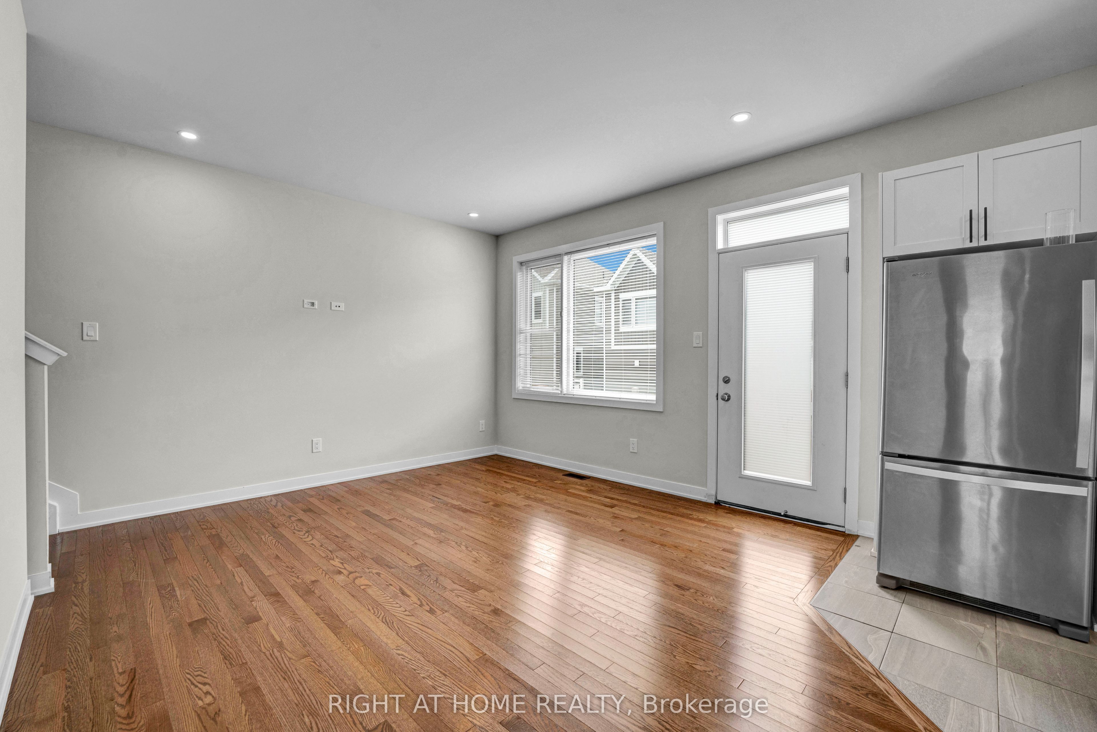 4146 Obsidian Street Property Photo 15