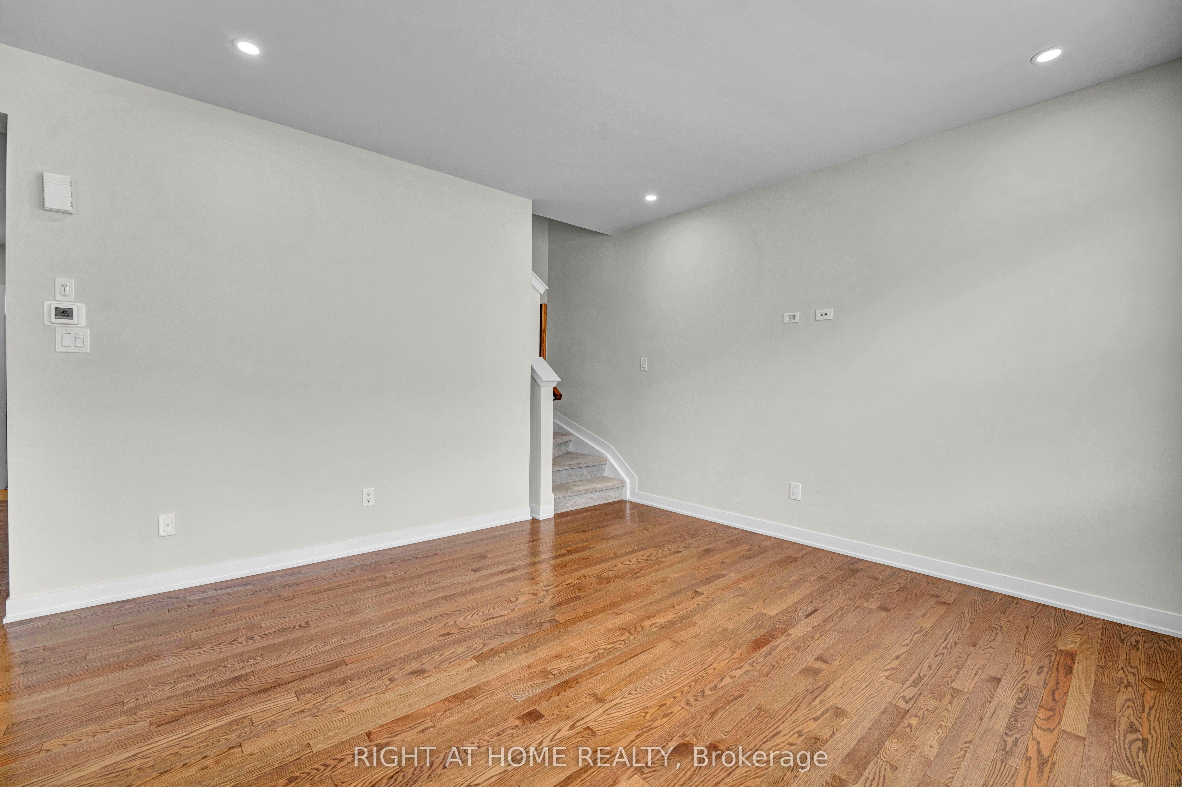 4146 Obsidian Street Property Photo 17