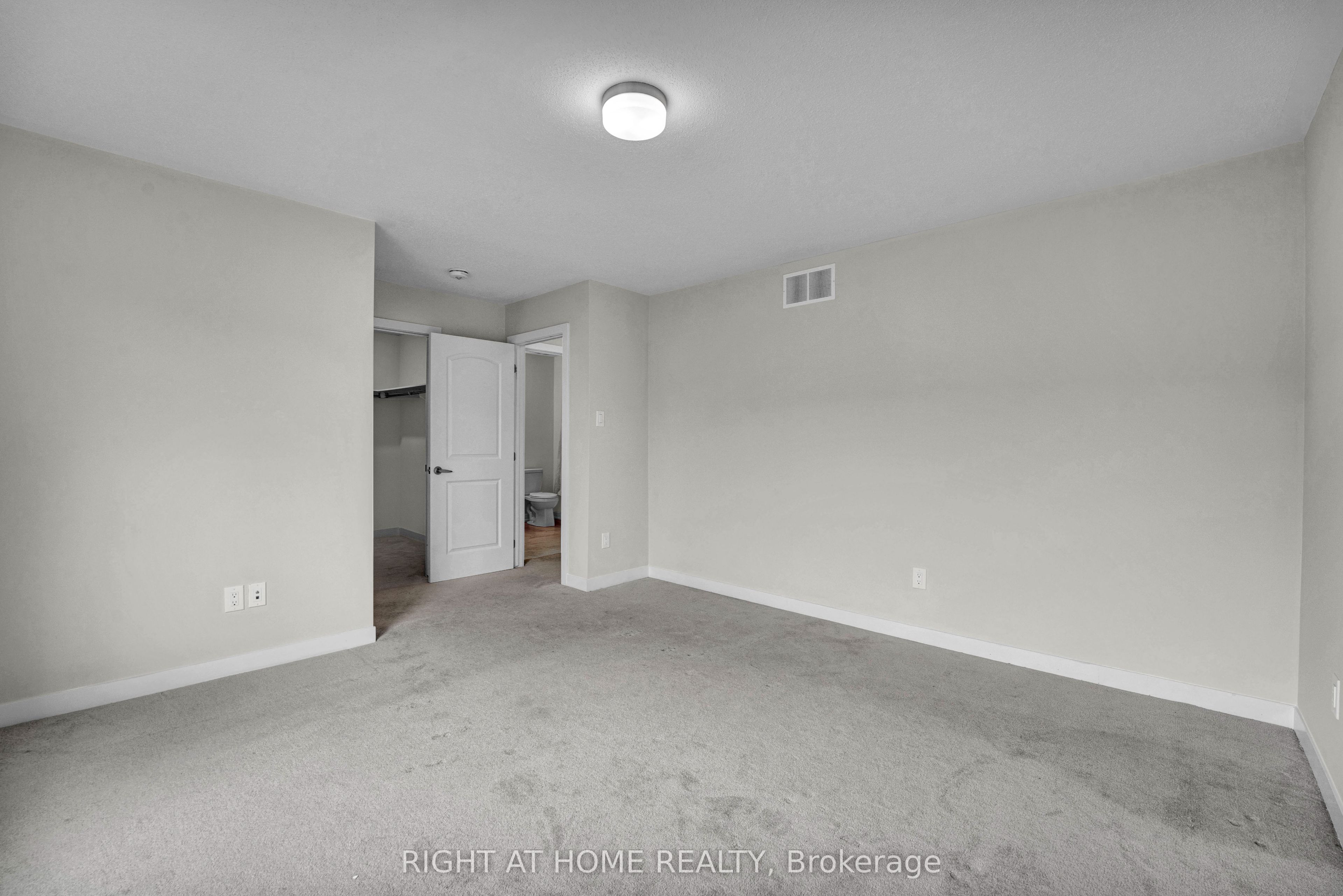 4146 Obsidian Street Property Photo 23