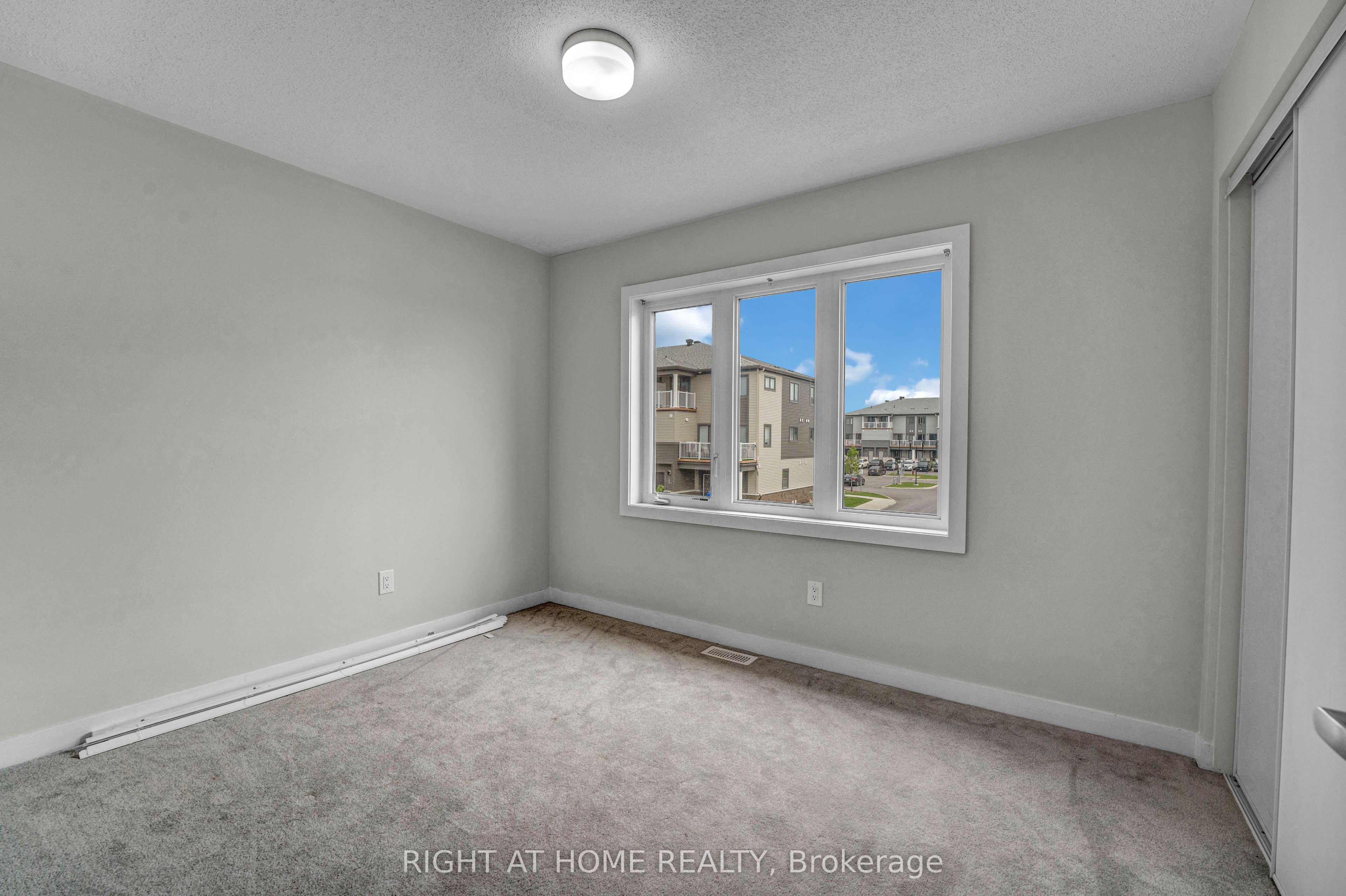 4146 Obsidian Street Property Photo 27
