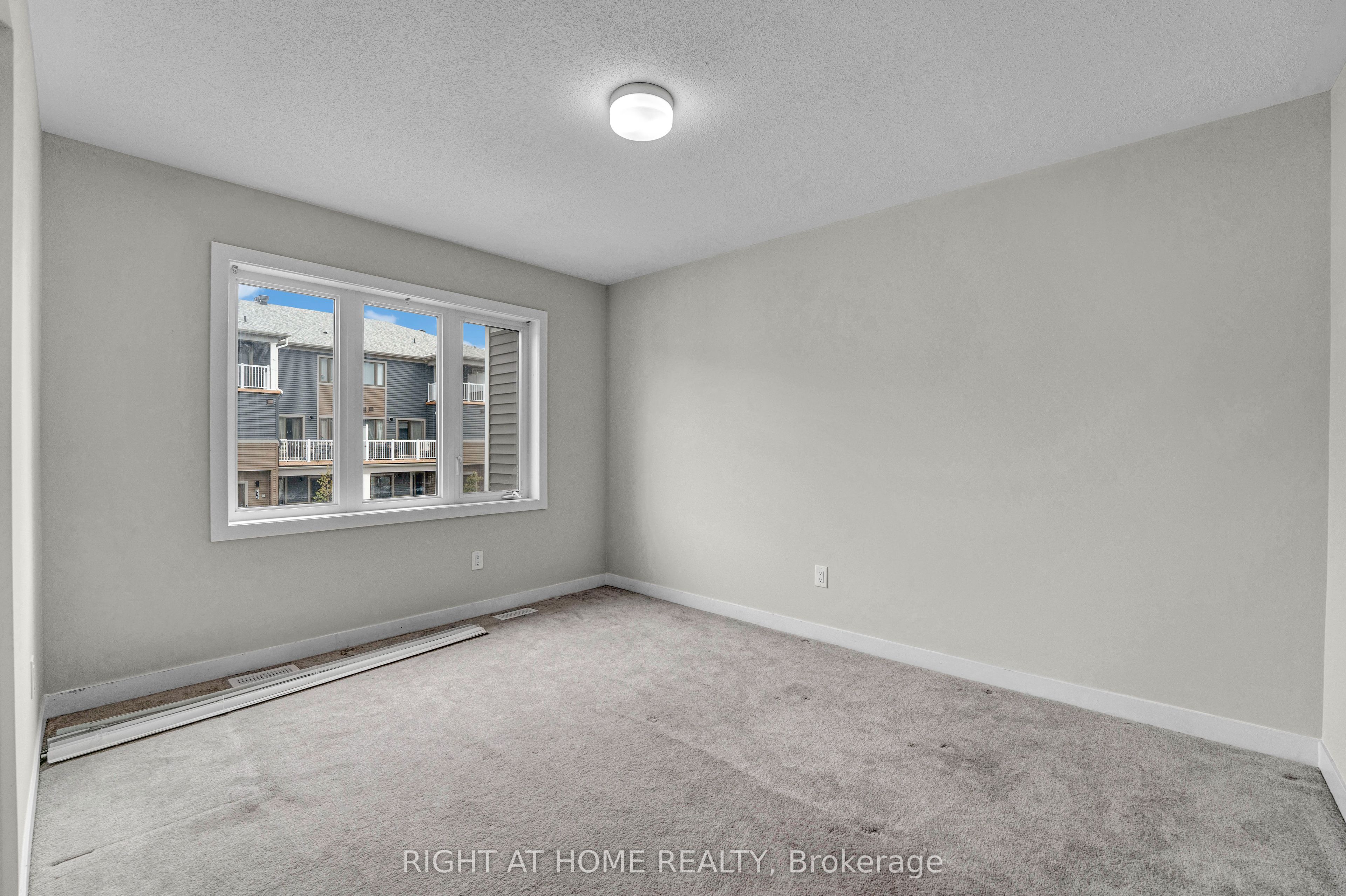 4146 Obsidian Street Property Photo 28