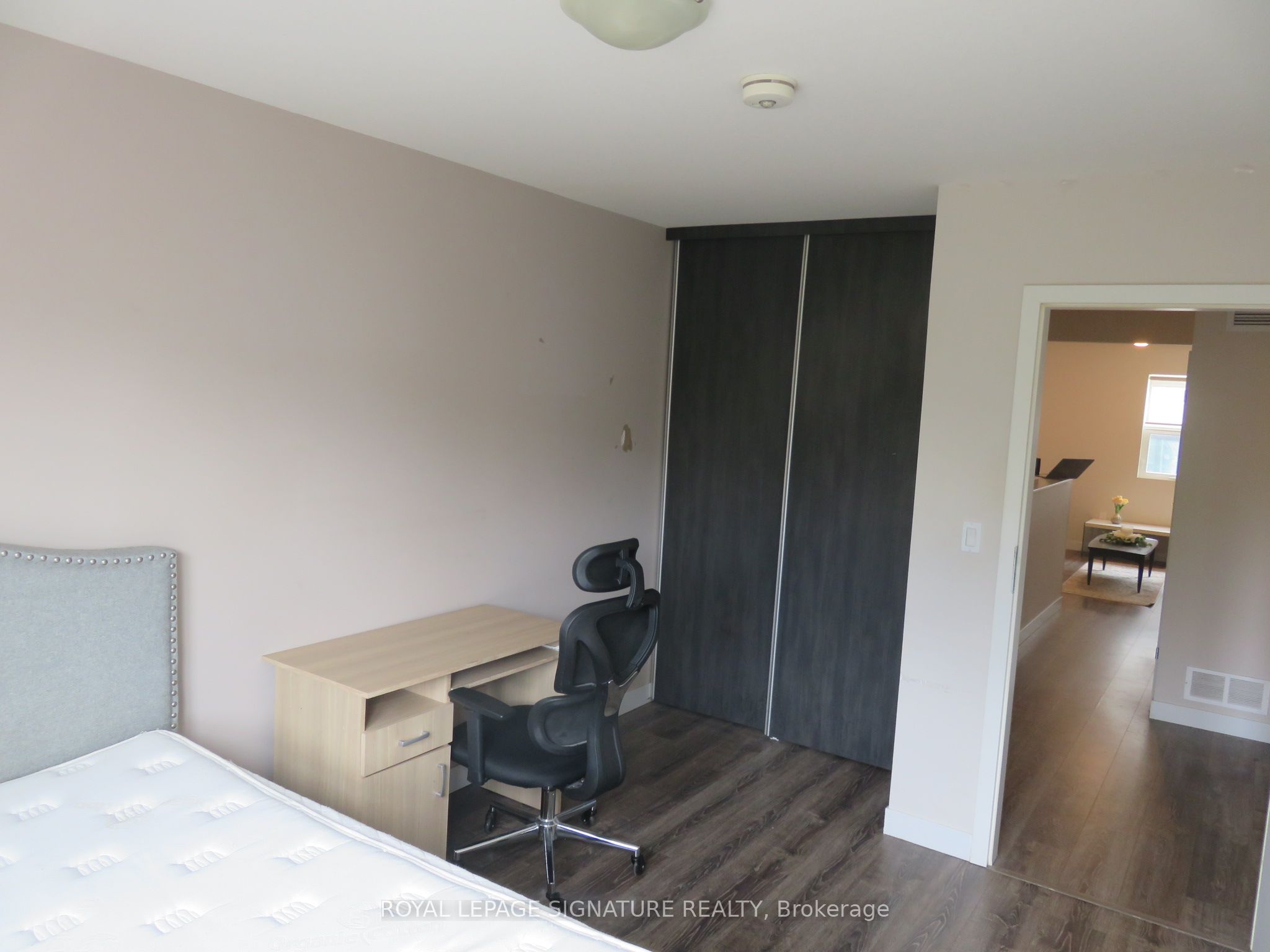 288 Albert Street 216 Property Photo 13