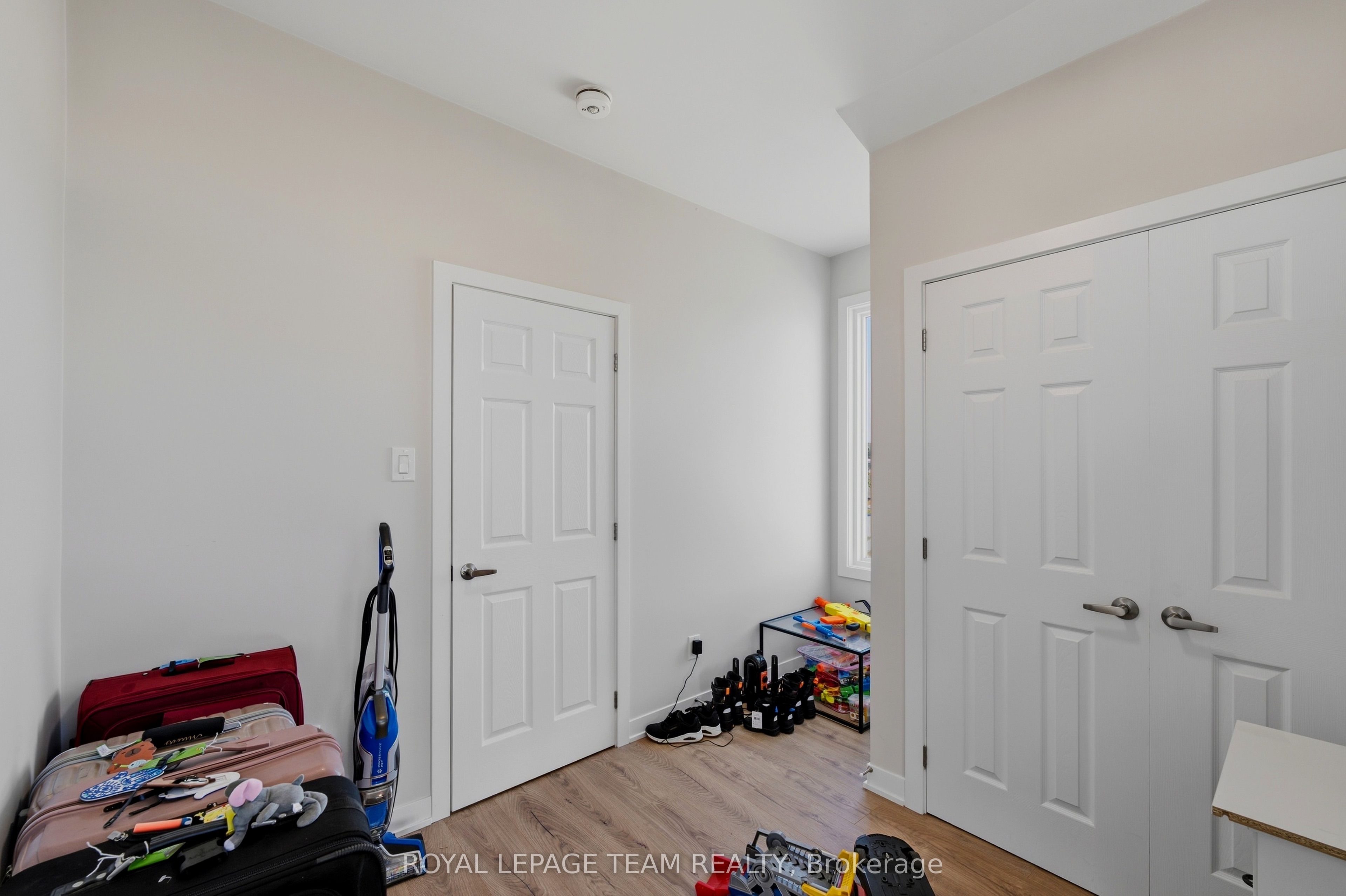 805 Utopie Private Property Photo 17