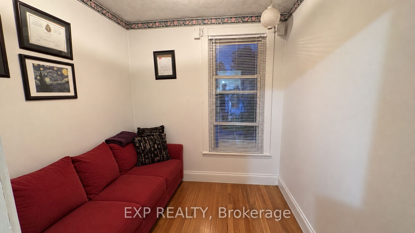 413 Marlborough Street N Property Photo 10