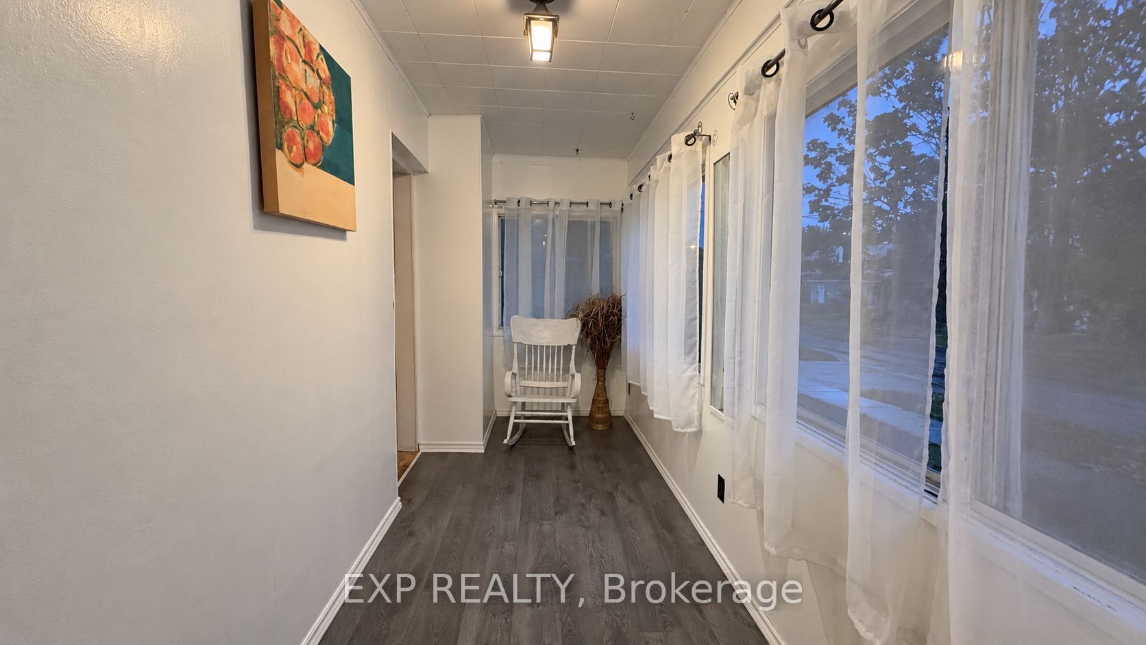 413 Marlborough Street N Property Photo 12