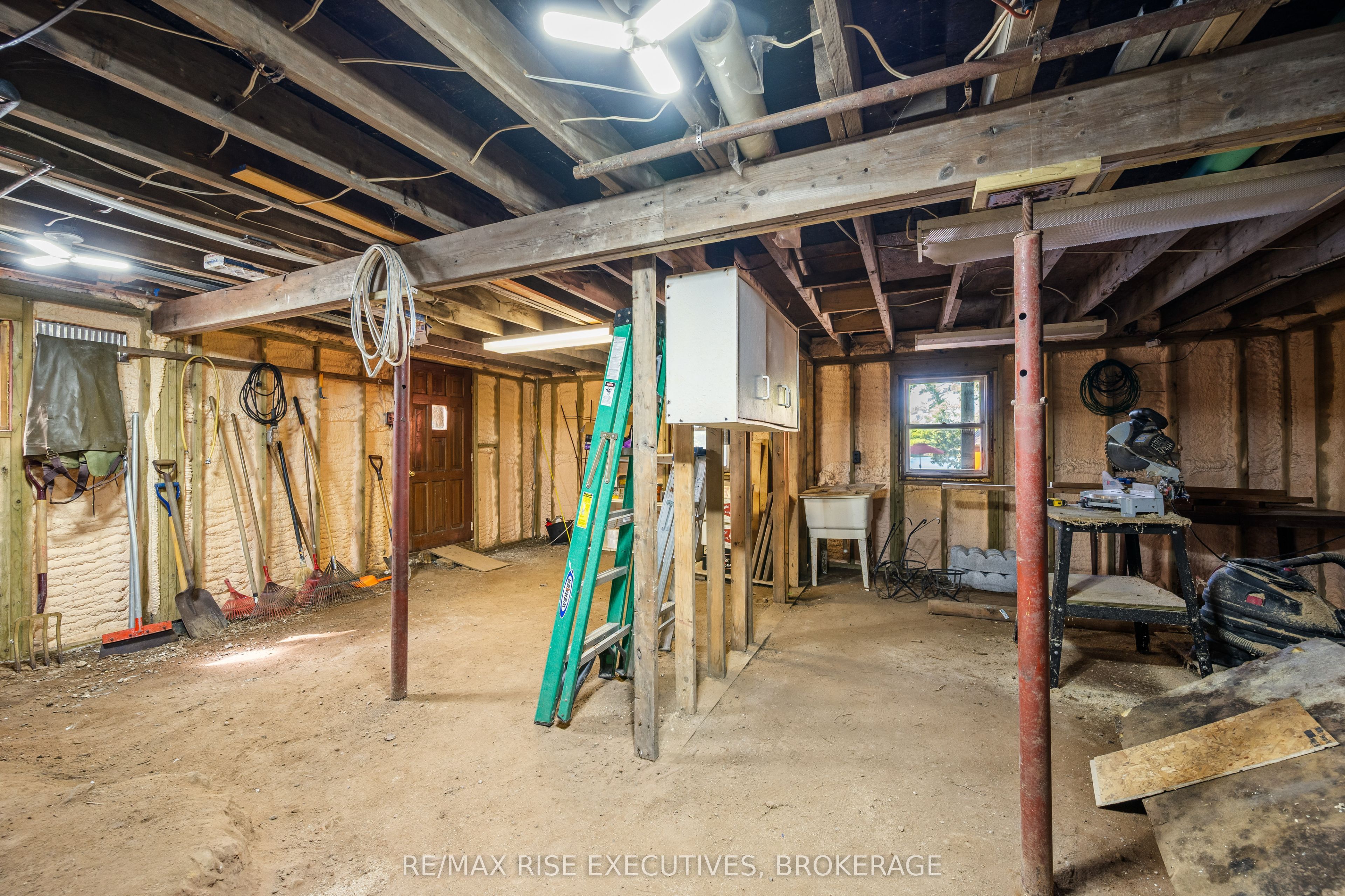 1123 Willys Lane Property Photo 42