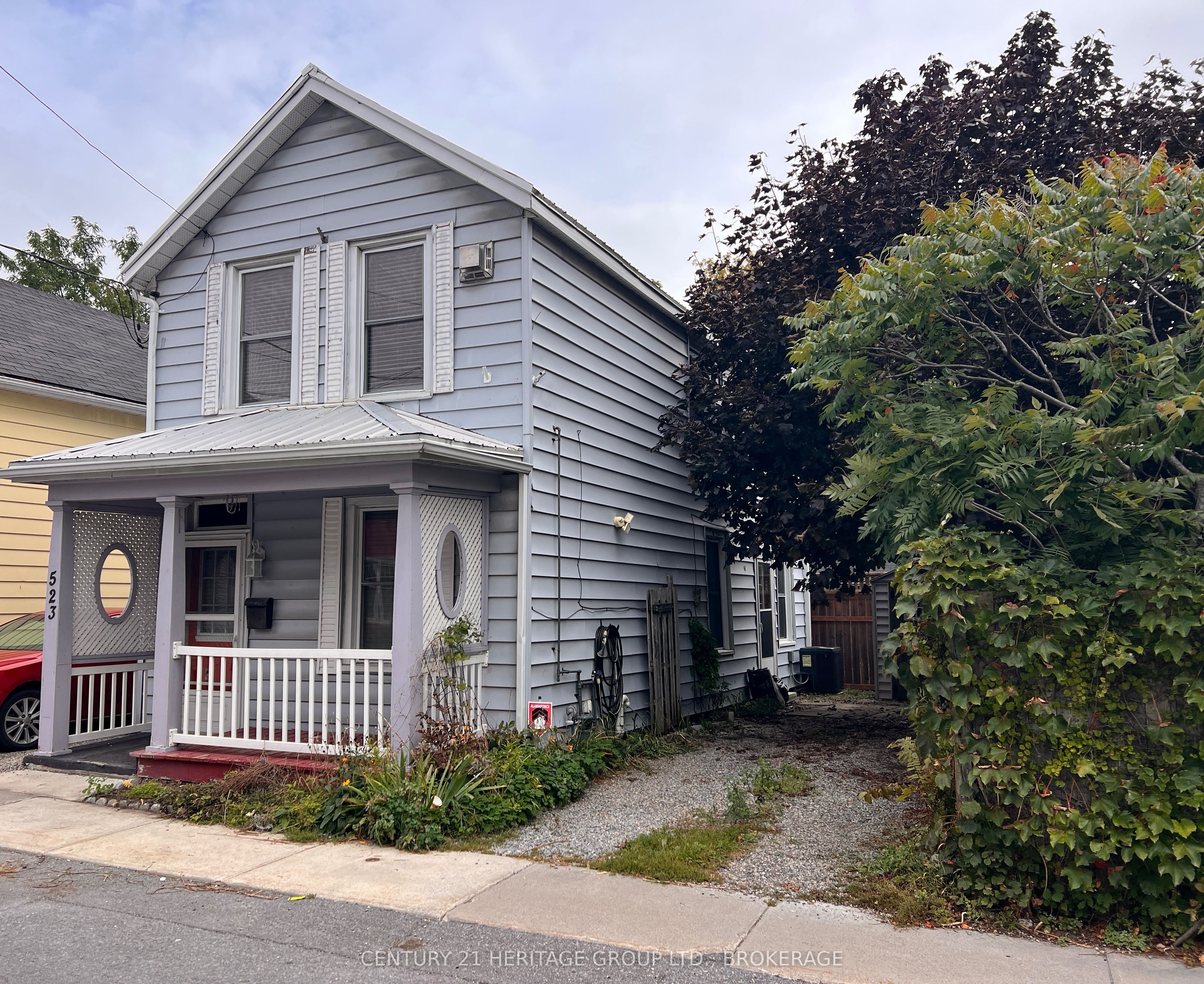 523 Bagot Street Property Photo 2