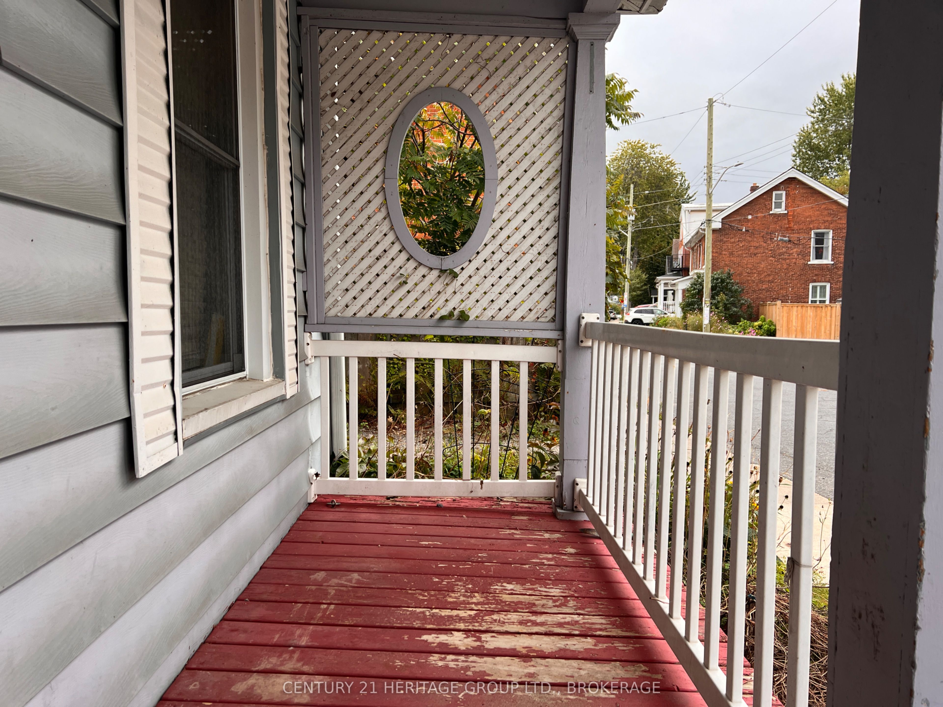 523 Bagot Street Property Photo 4