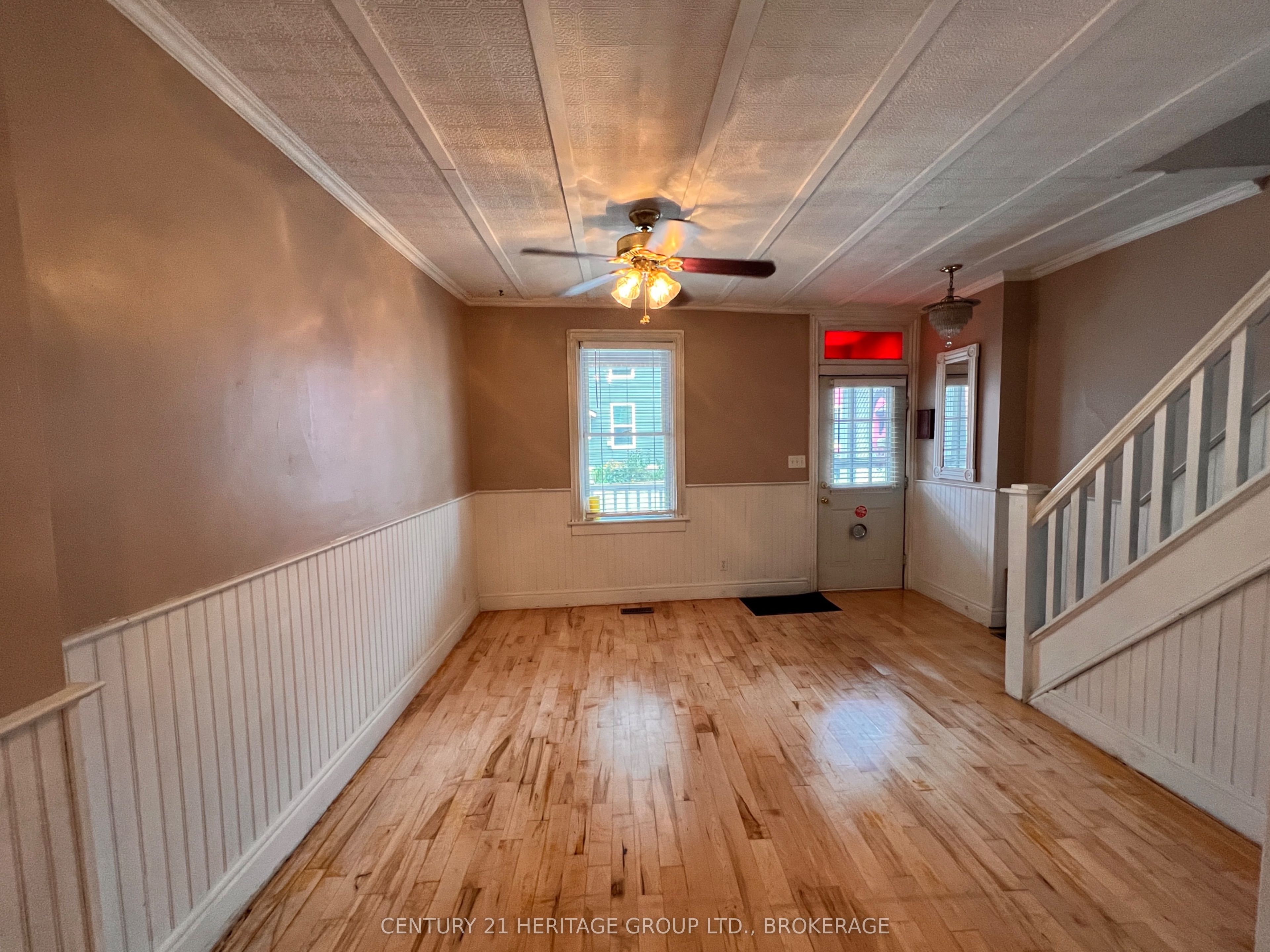 523 Bagot Street Property Photo 7