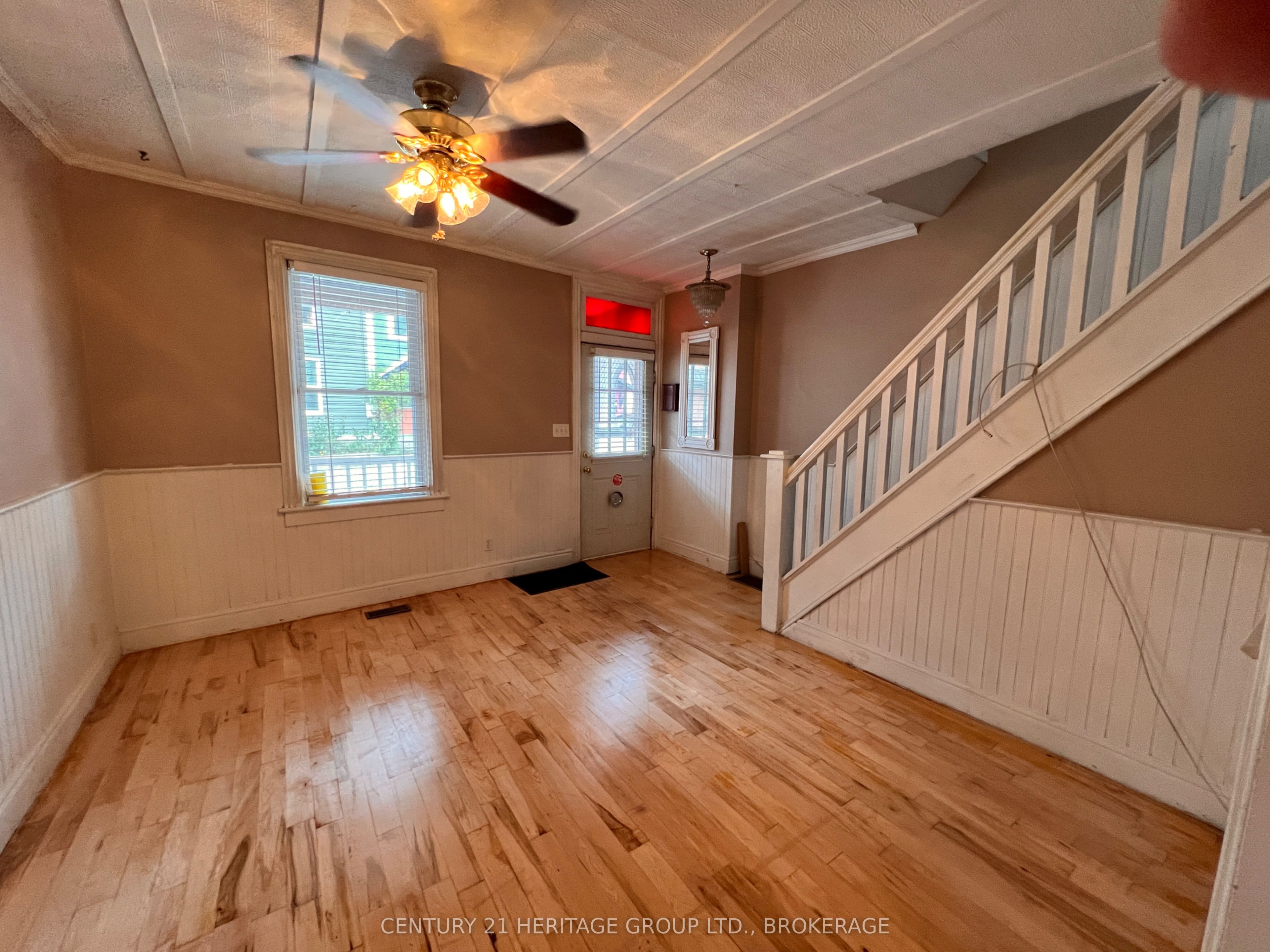 523 Bagot Street Property Photo 8