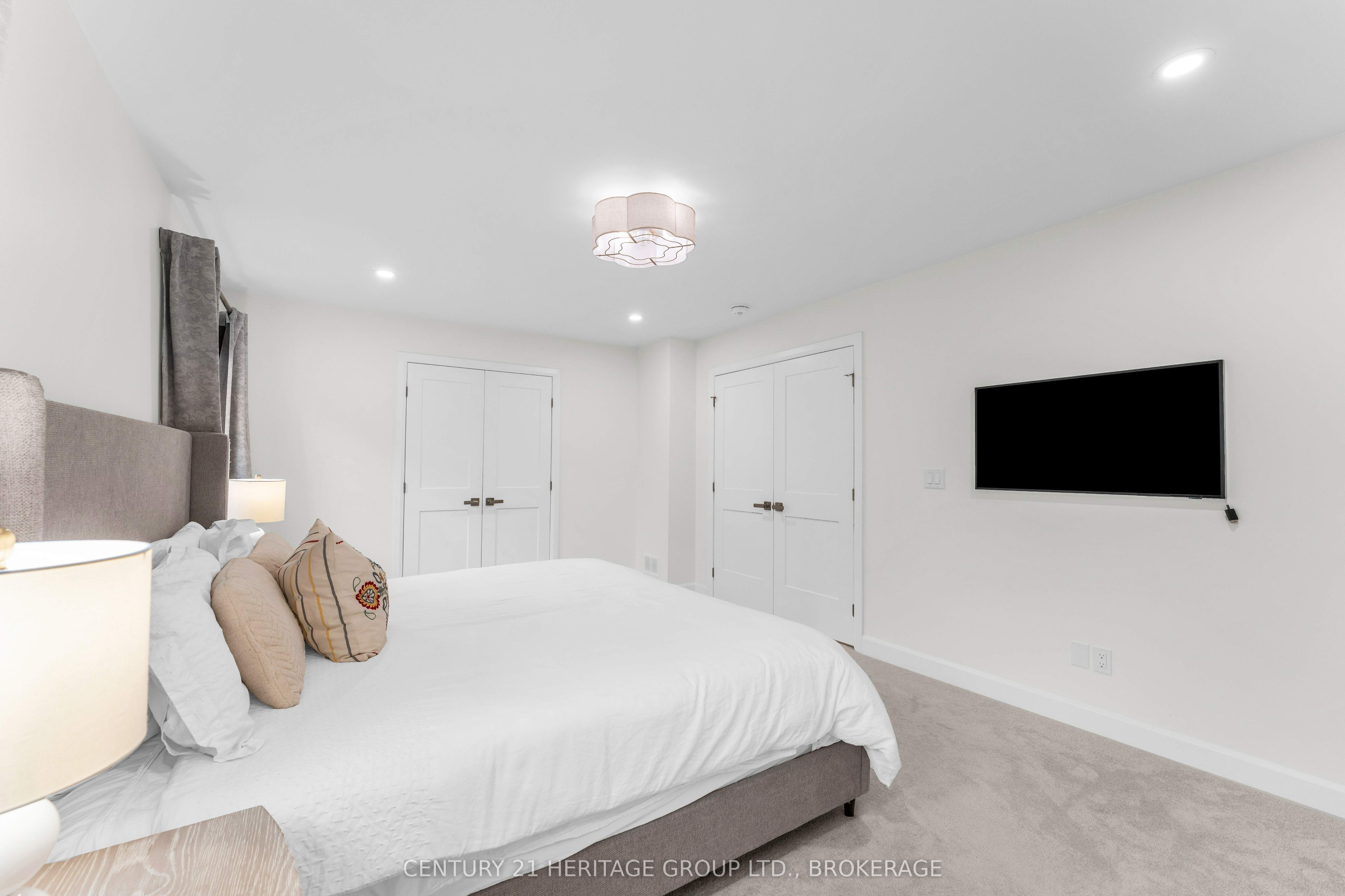 1625 Boardwalk Drive Property Photo 29