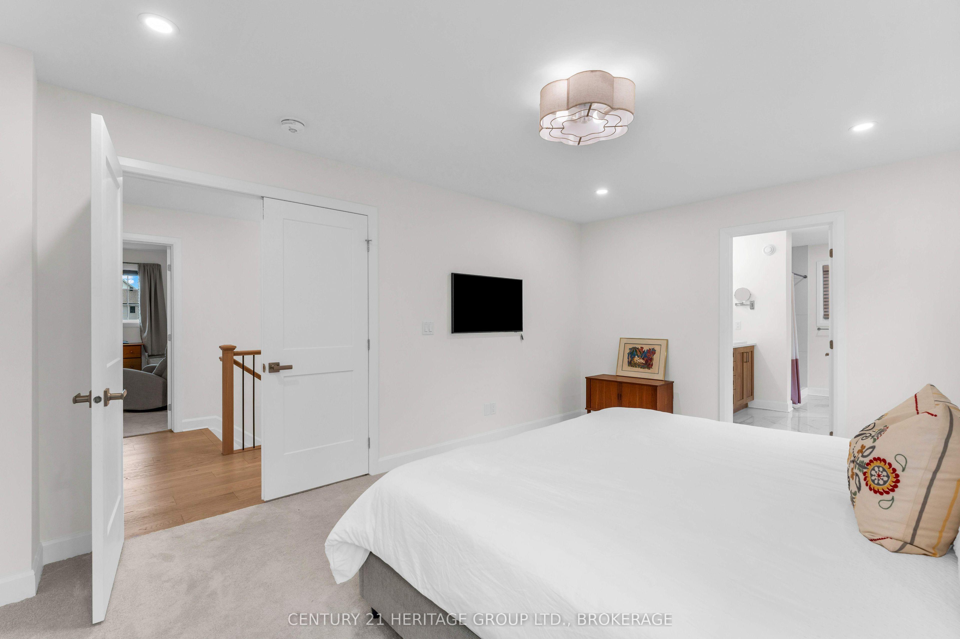 1625 Boardwalk Drive Property Photo 30
