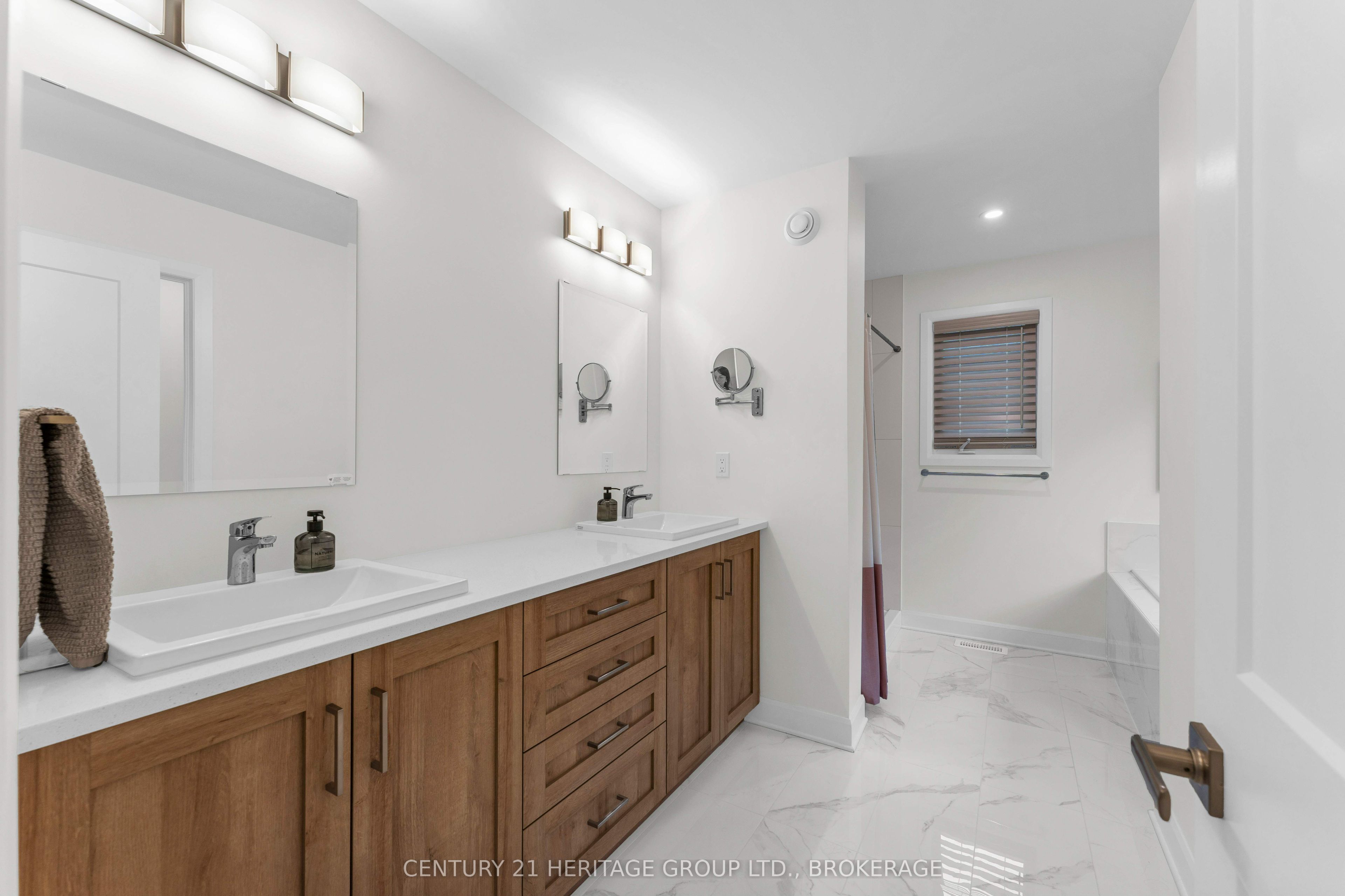 1625 Boardwalk Drive Property Photo 31