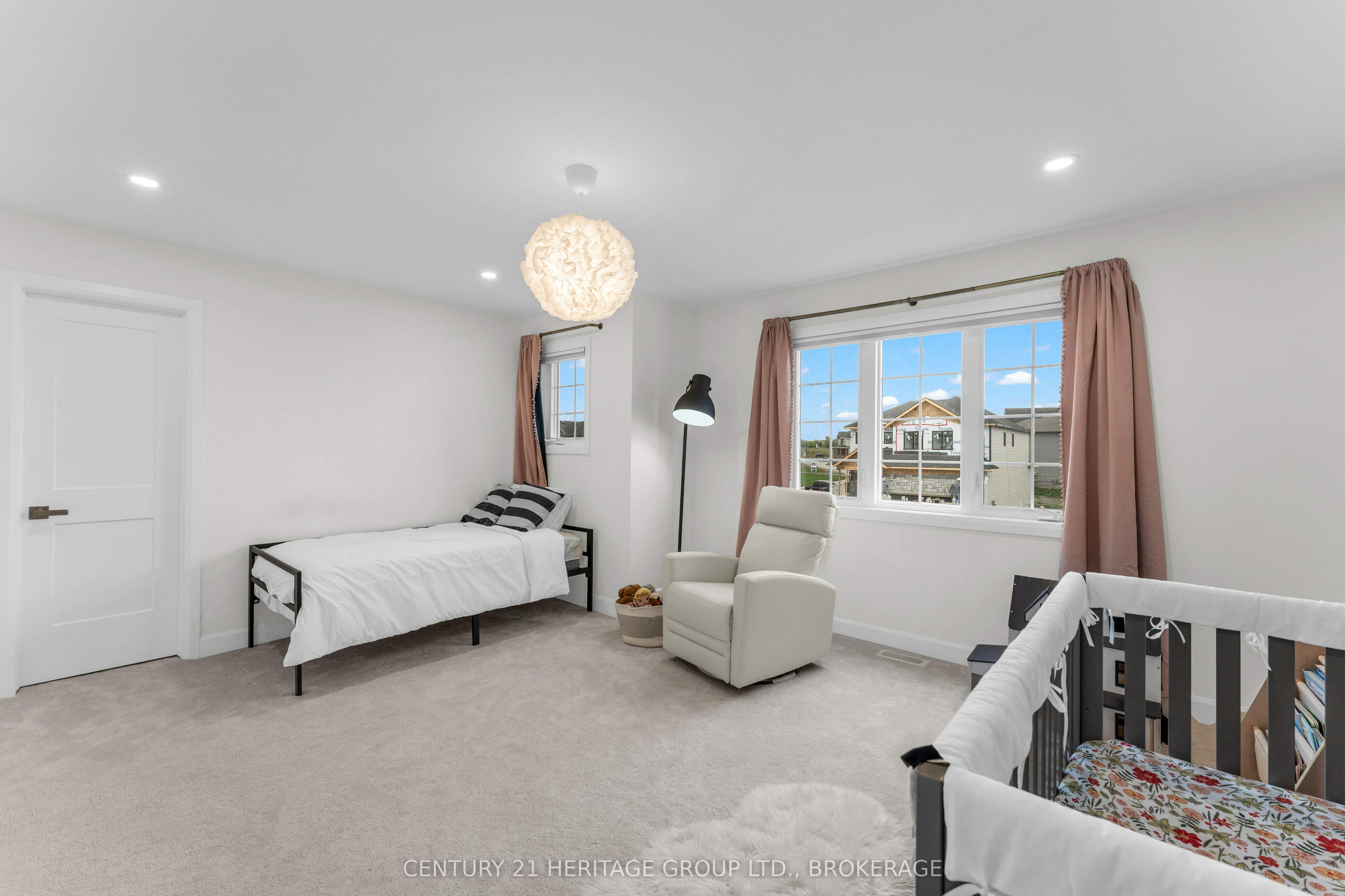 1625 Boardwalk Drive Property Photo 39