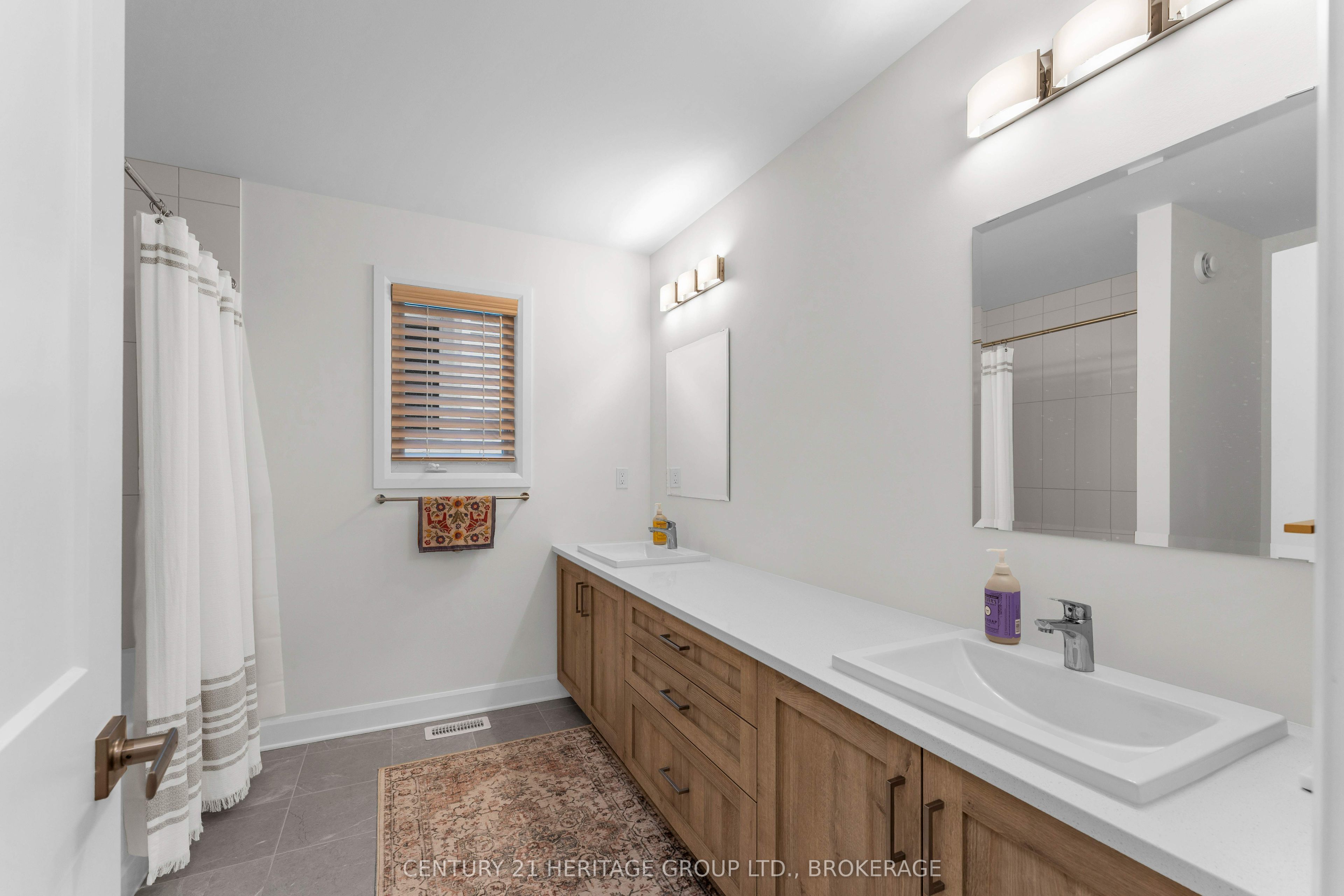 1625 Boardwalk Drive Property Photo 44