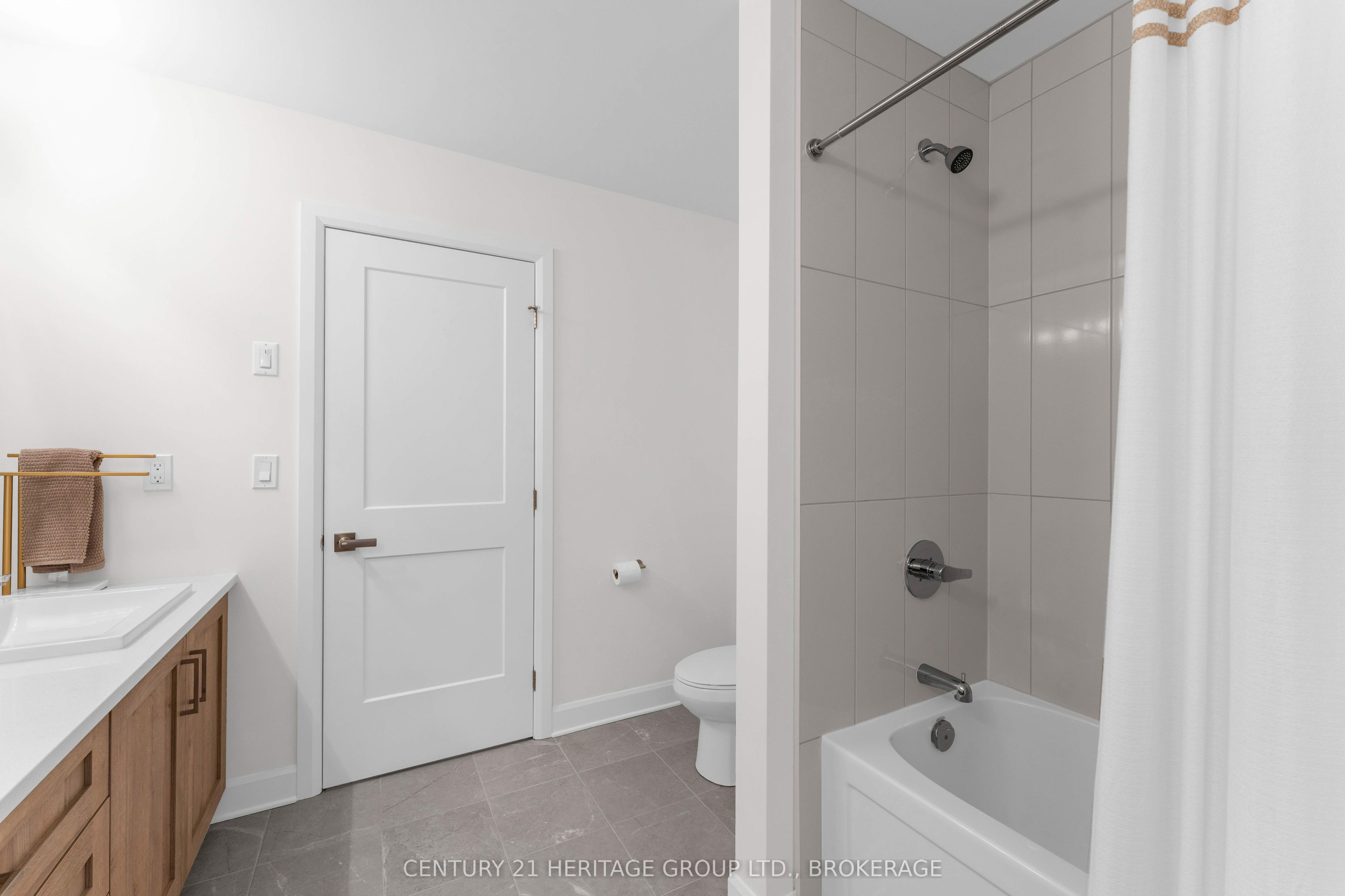 1625 Boardwalk Drive Property Photo 45
