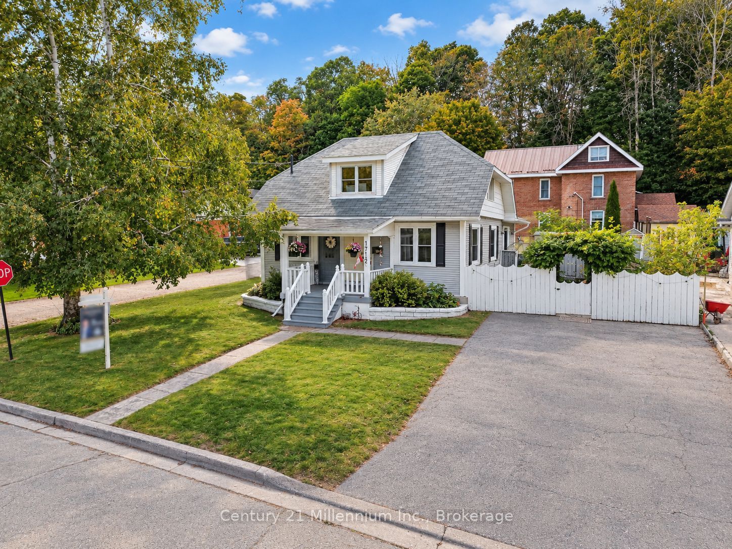 1712 5th Avenue W Property Photo 1