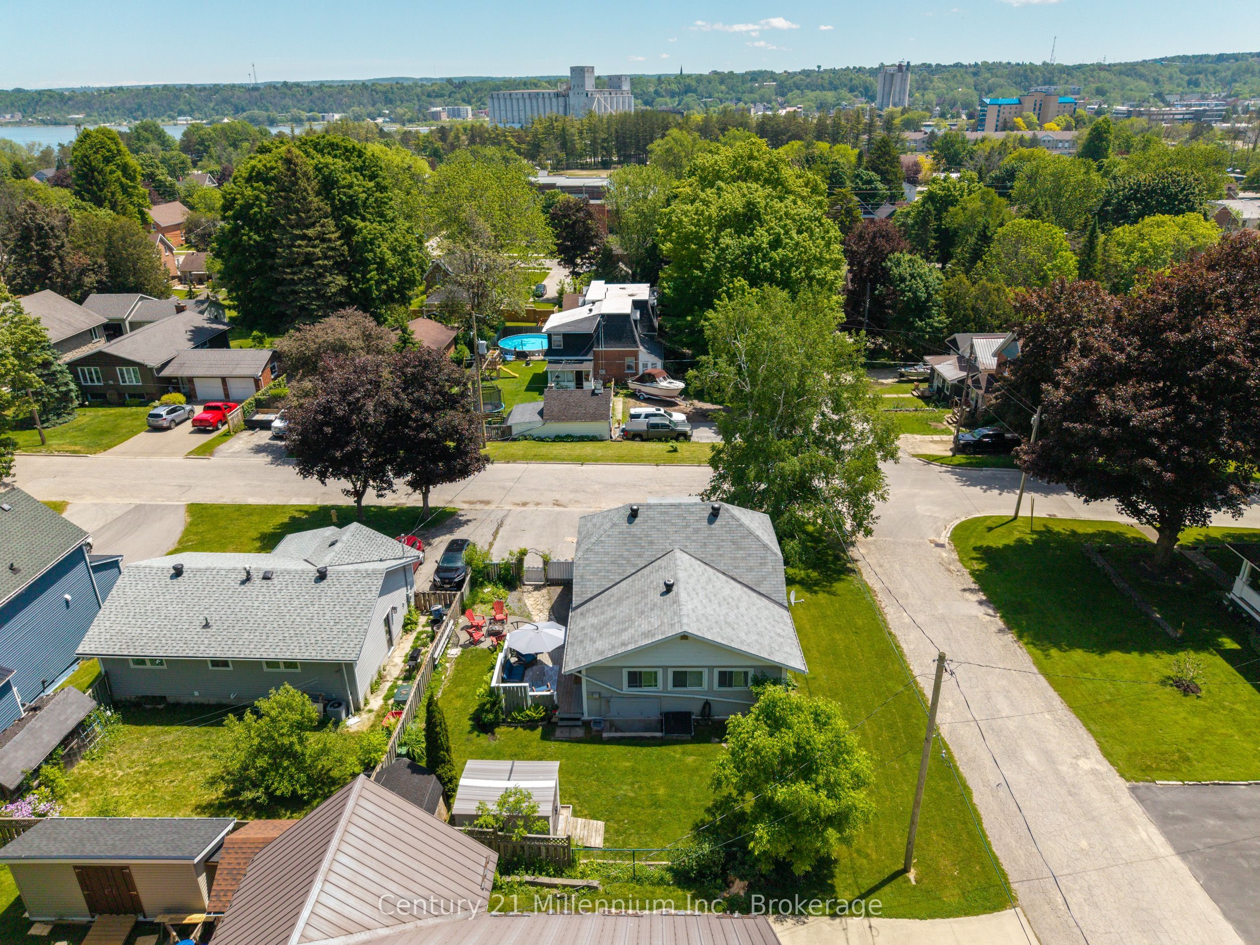 1712 5th Avenue W Property Photo 5