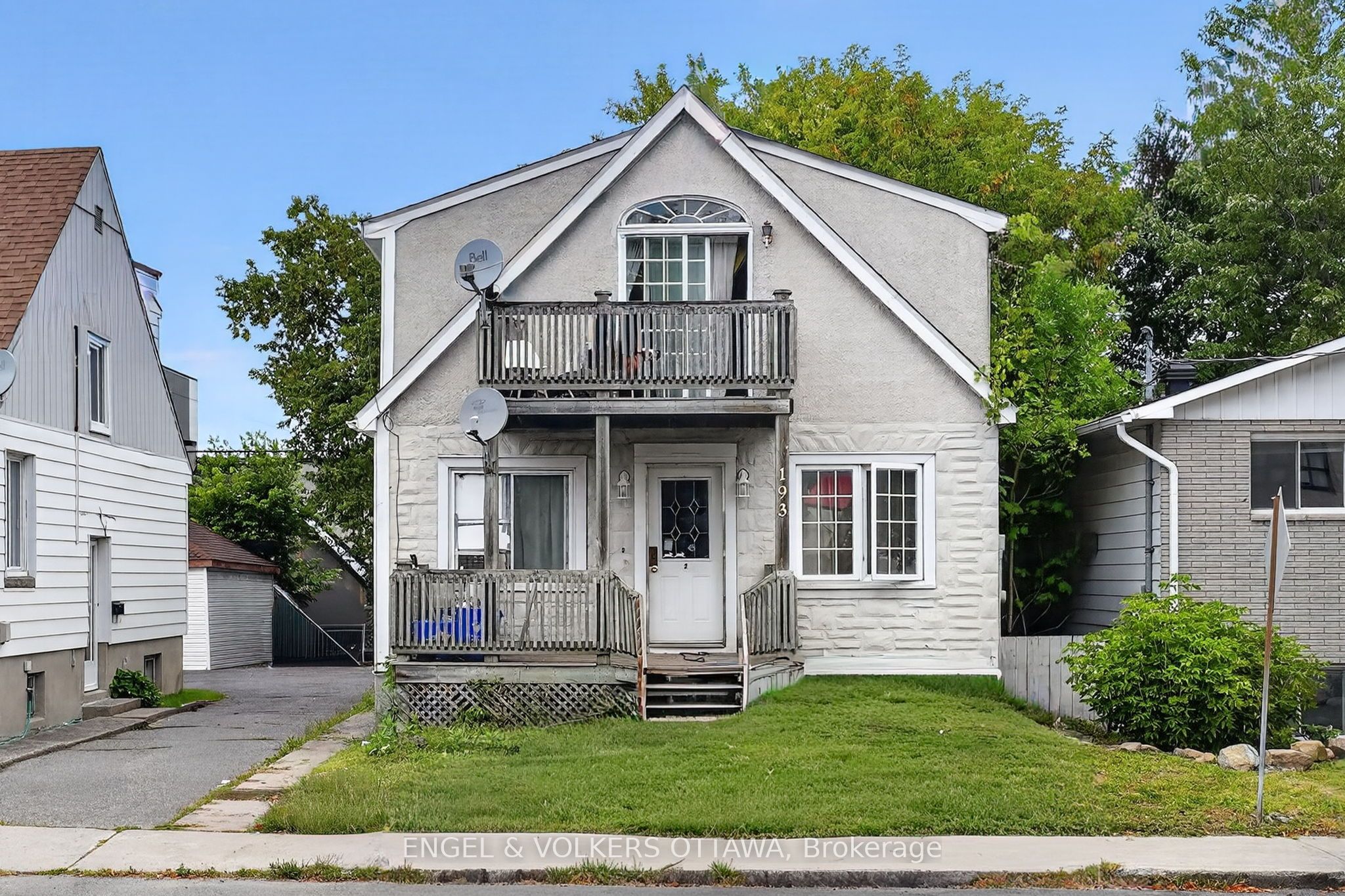 193 Deschamps Avenue Property Photo 2