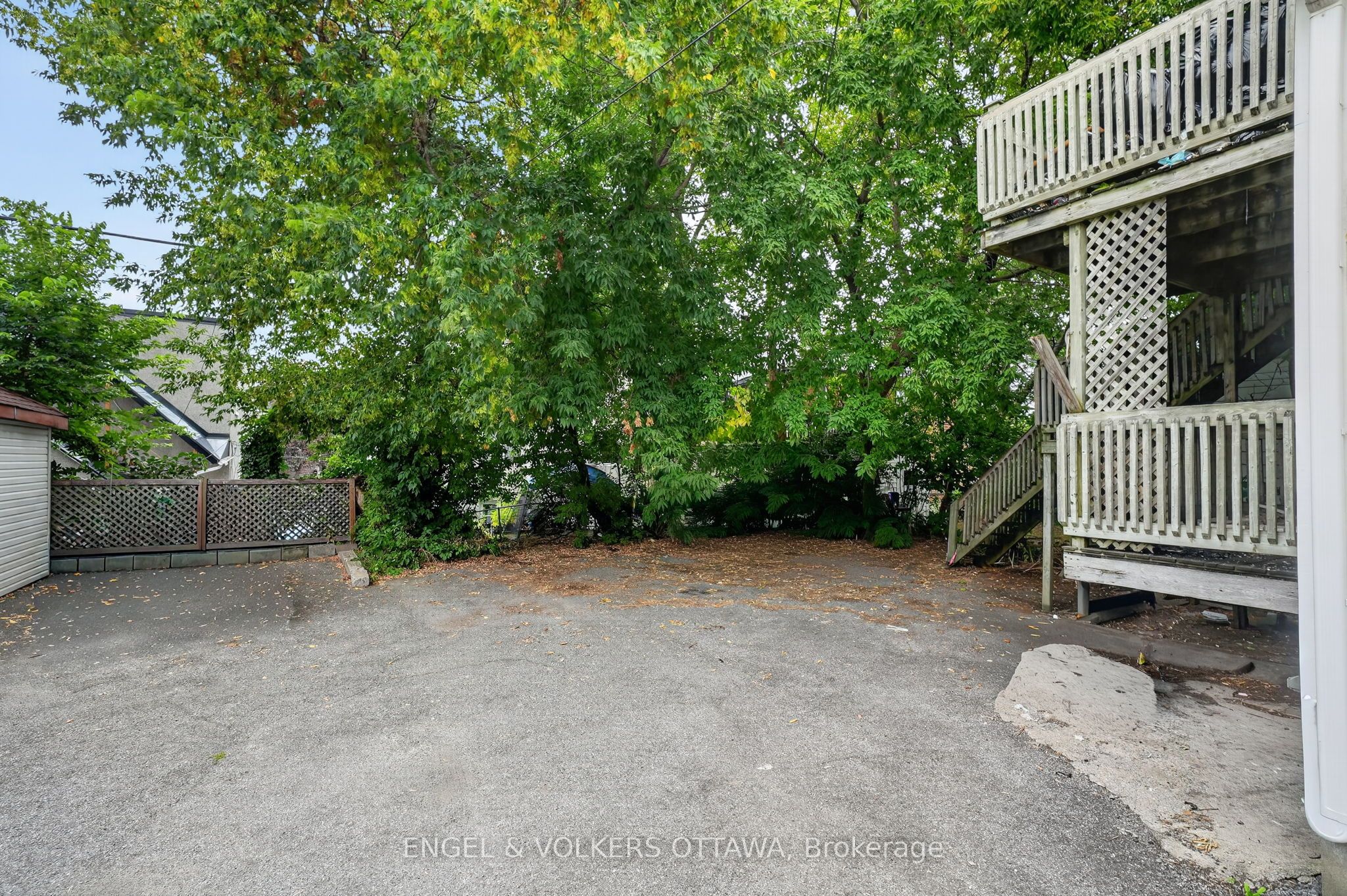 193 Deschamps Avenue Property Photo 4