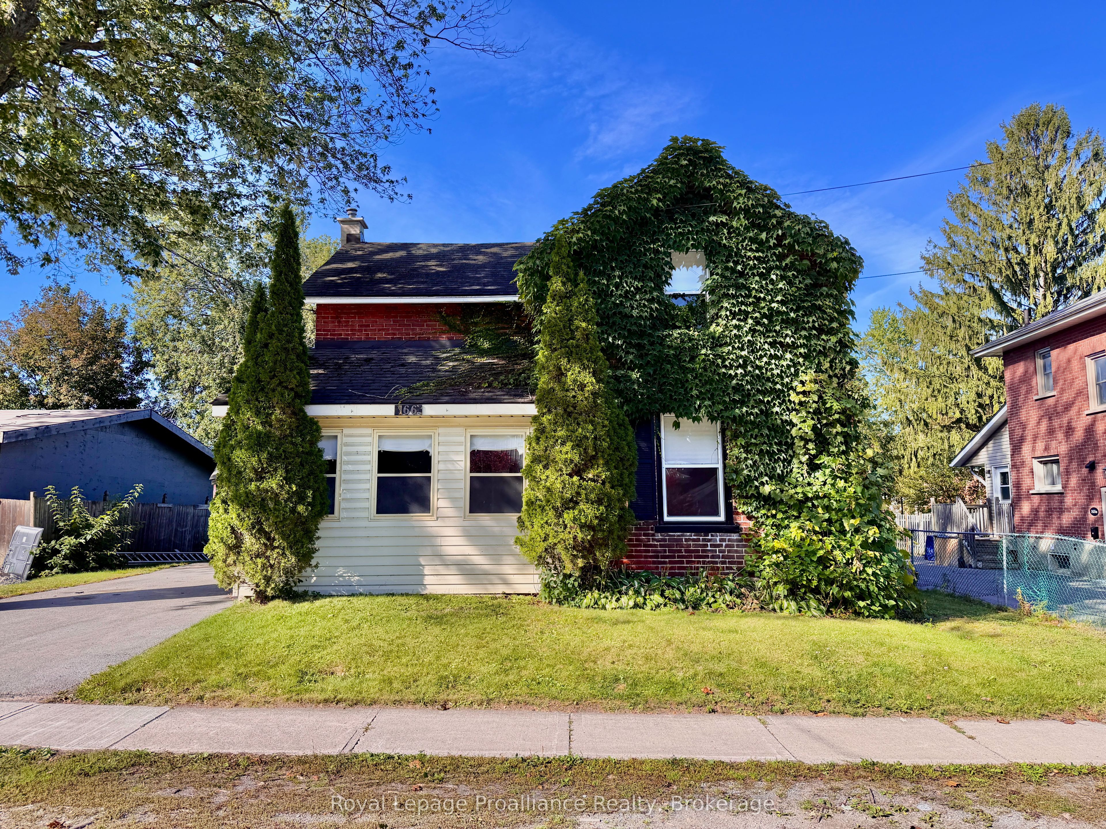 166 Burnham Street Property Photo 1
