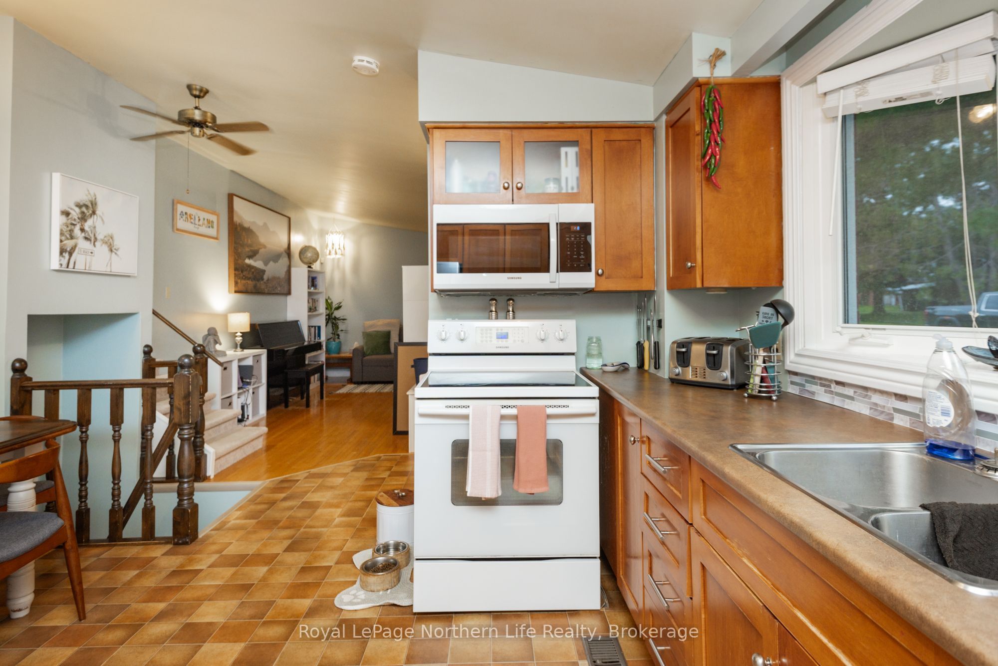 763 Eastwood Avenue Property Photo 7