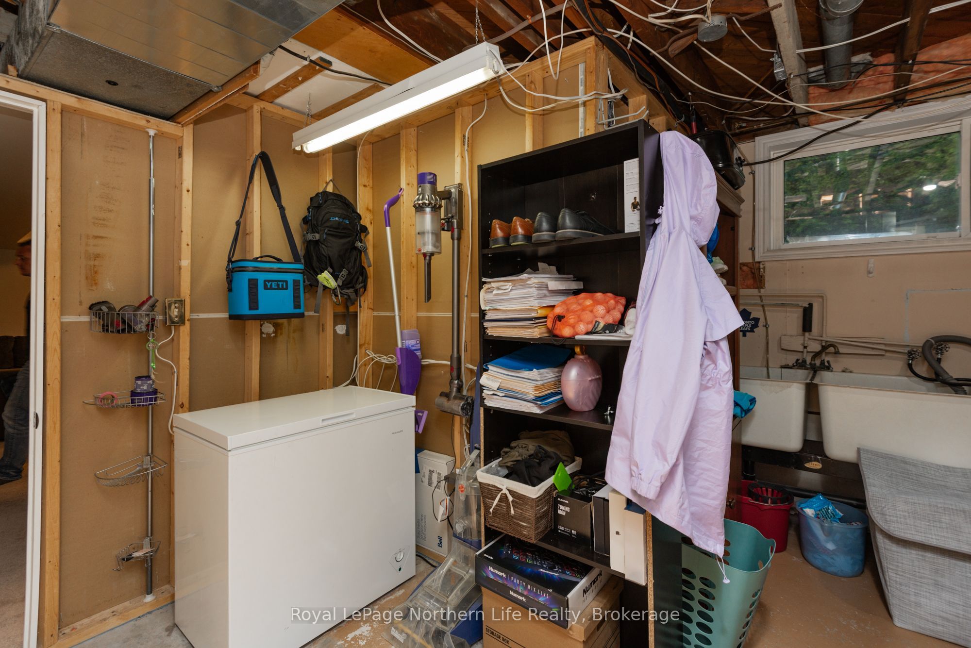 763 Eastwood Avenue Property Photo 31