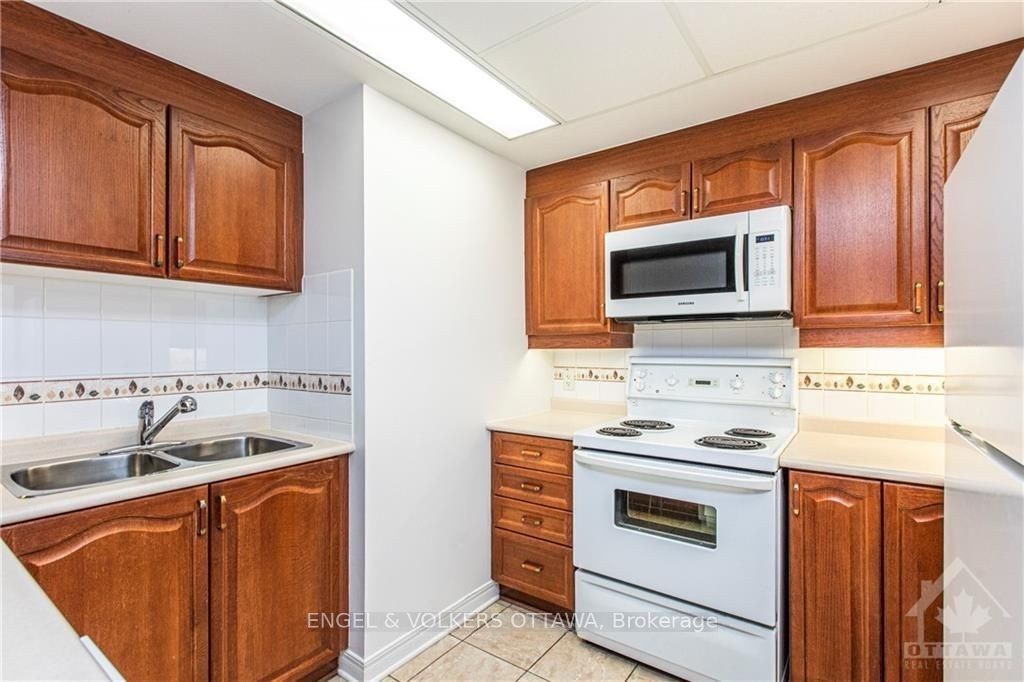 134 York Street 602 Property Photo 3