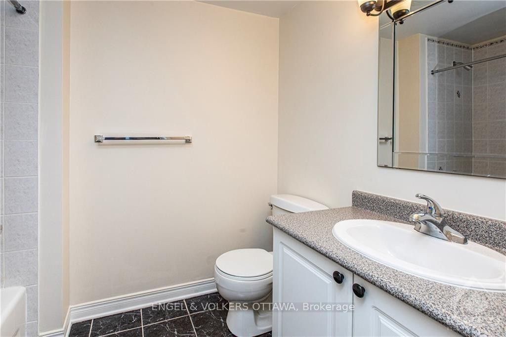 134 York Street 602 Property Photo 6