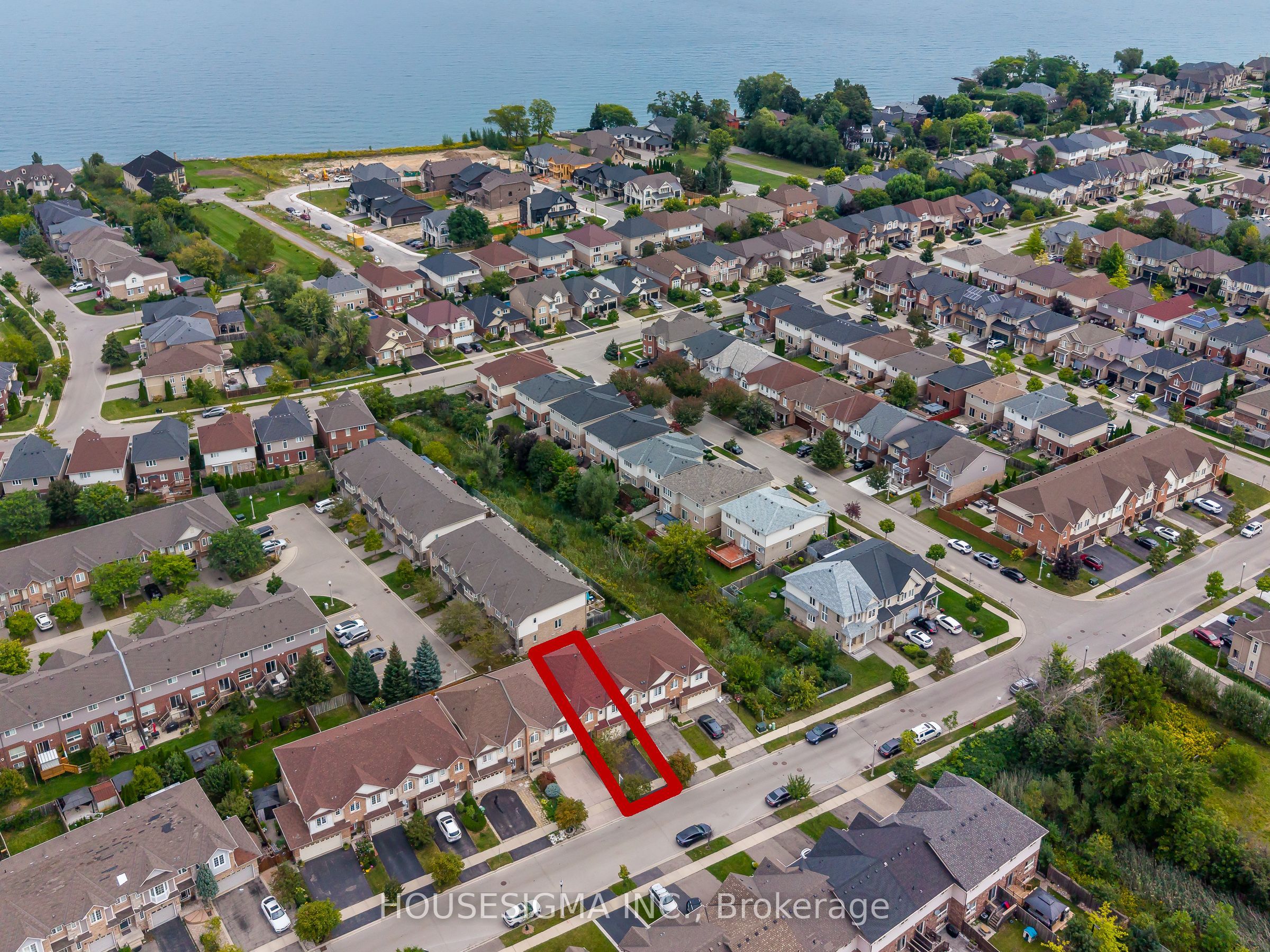 35 Palacebeach Trail