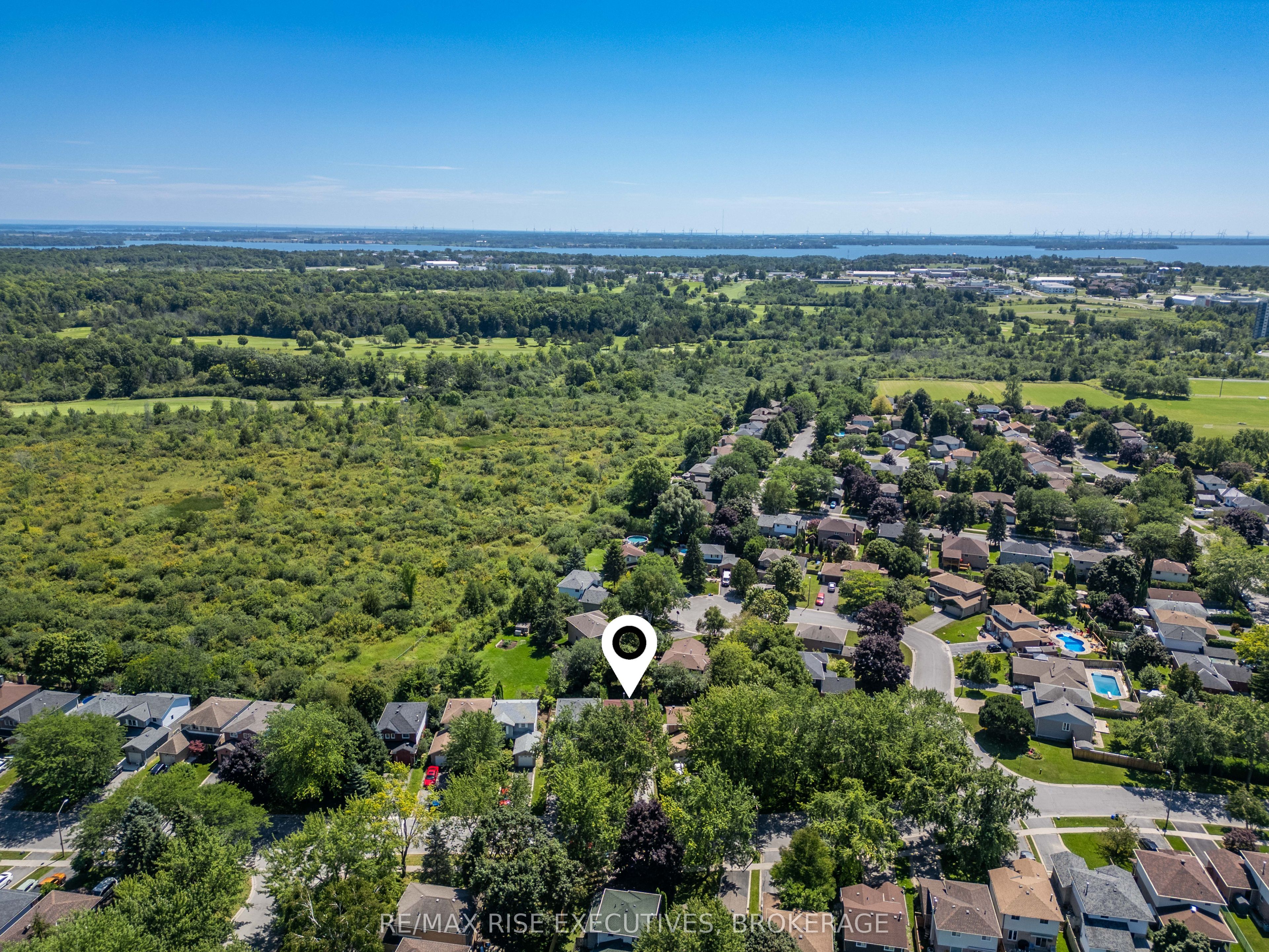 149 Grenadier Drive Property Photo 45