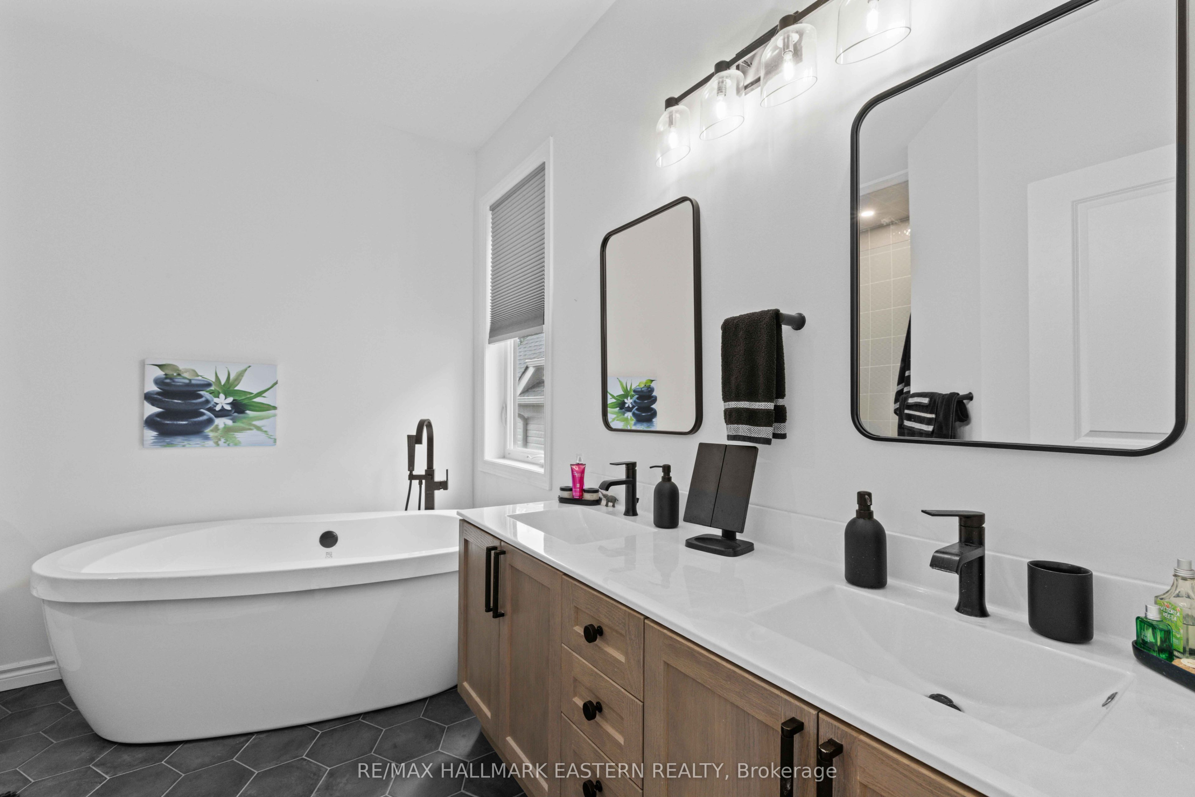 66 Connolly Road Property Photo 12