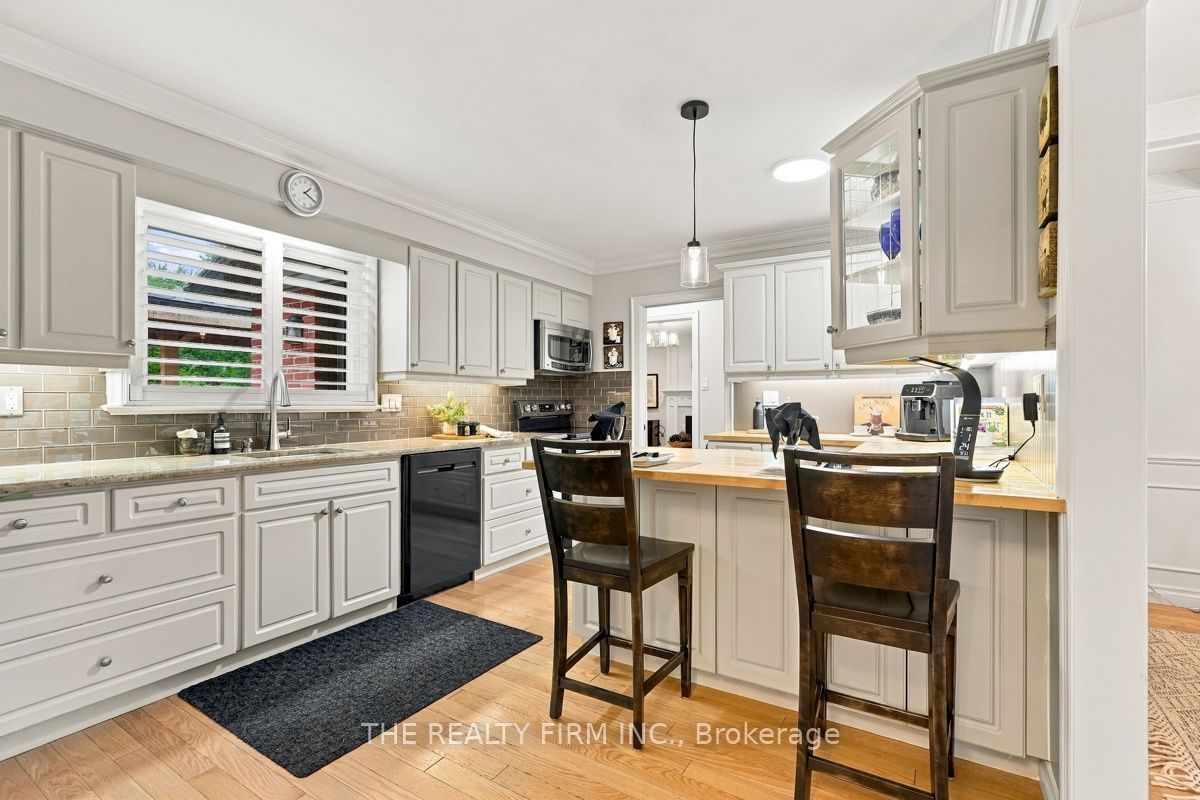 40 Leland Place Property Photo 12