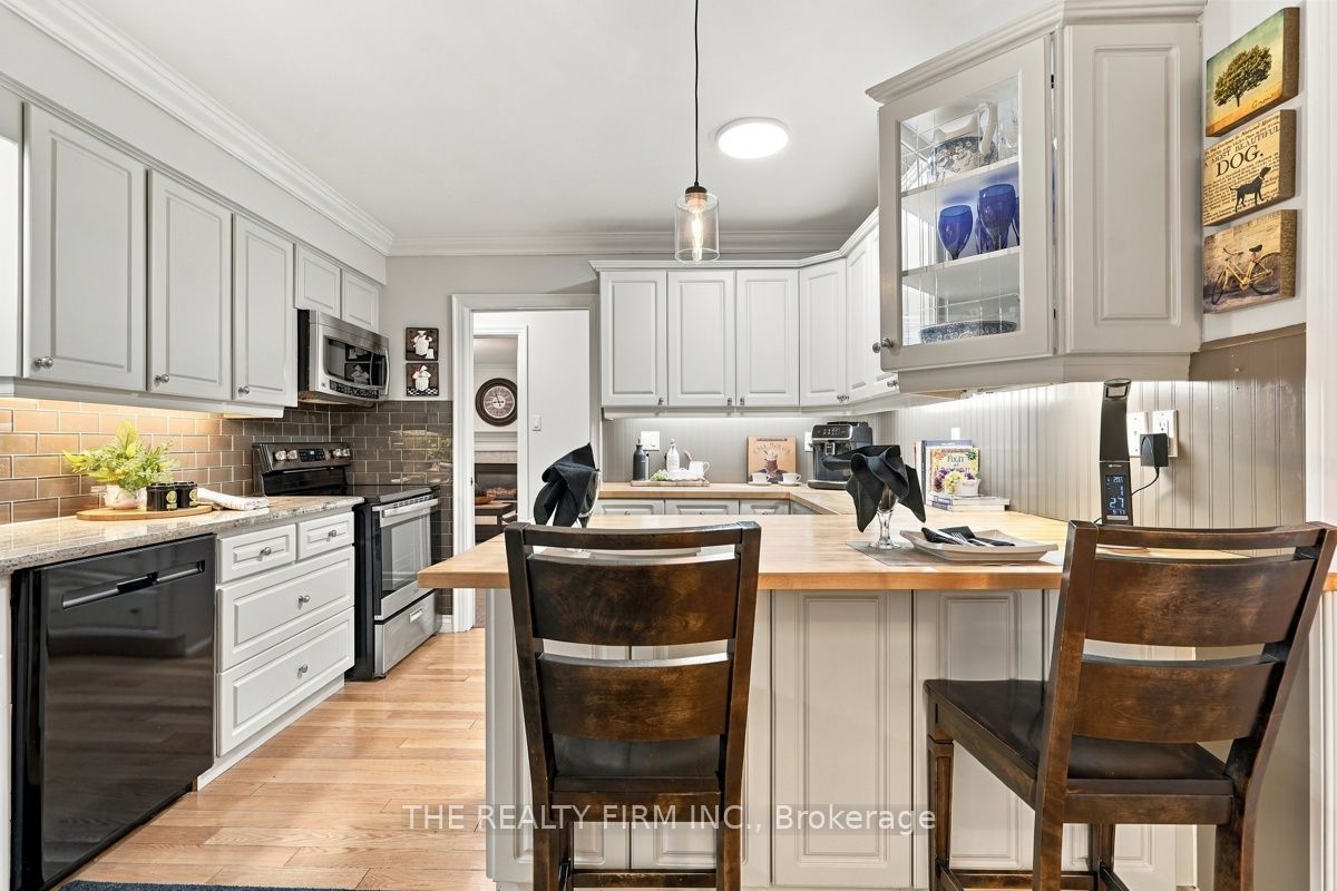 40 Leland Place Property Photo 15