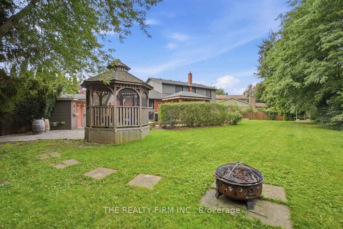 40 Leland Place Property Photo 41