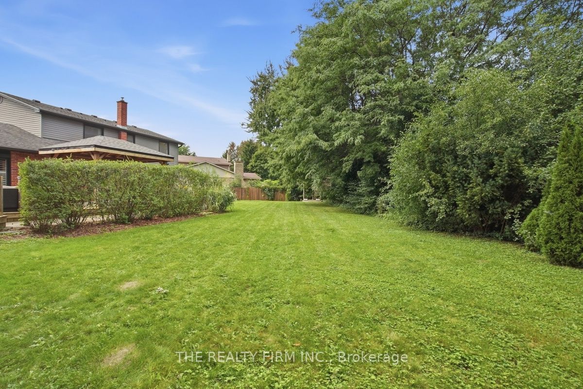 40 Leland Place Property Photo 43