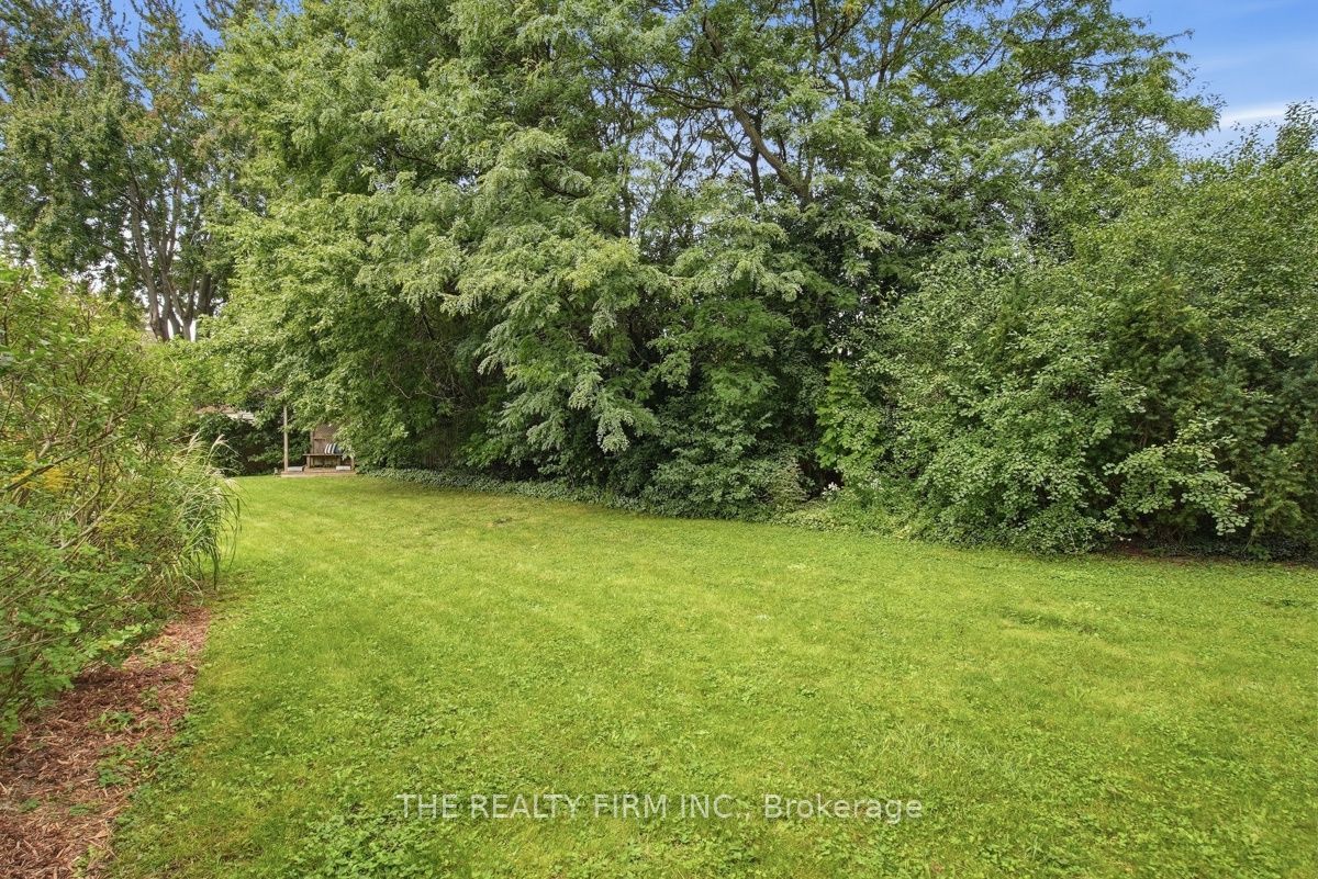 40 Leland Place Property Photo 44