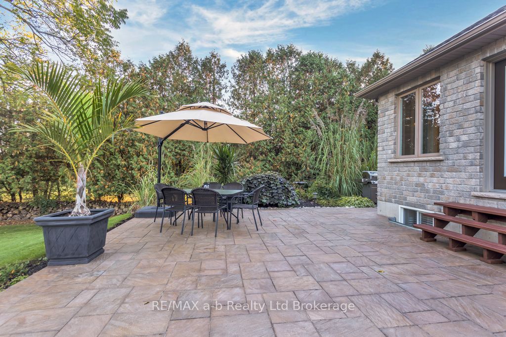 9442 Richmond Road Property Photo 37