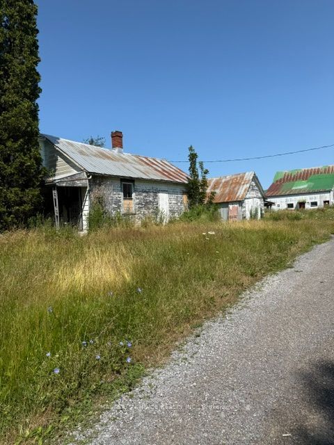 381 Squire Road Property Photo 7