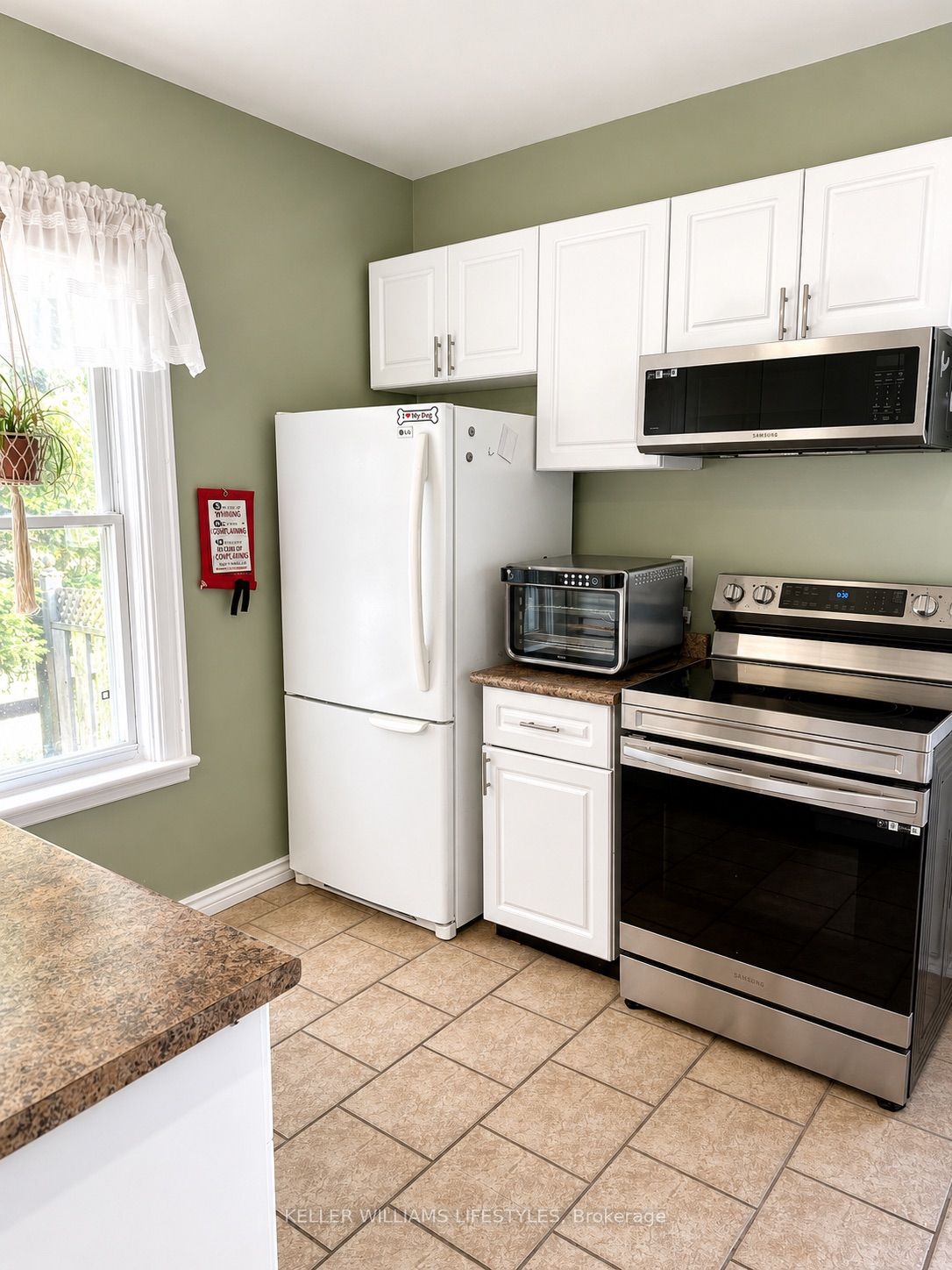 93 Homan Street Property Photo 8