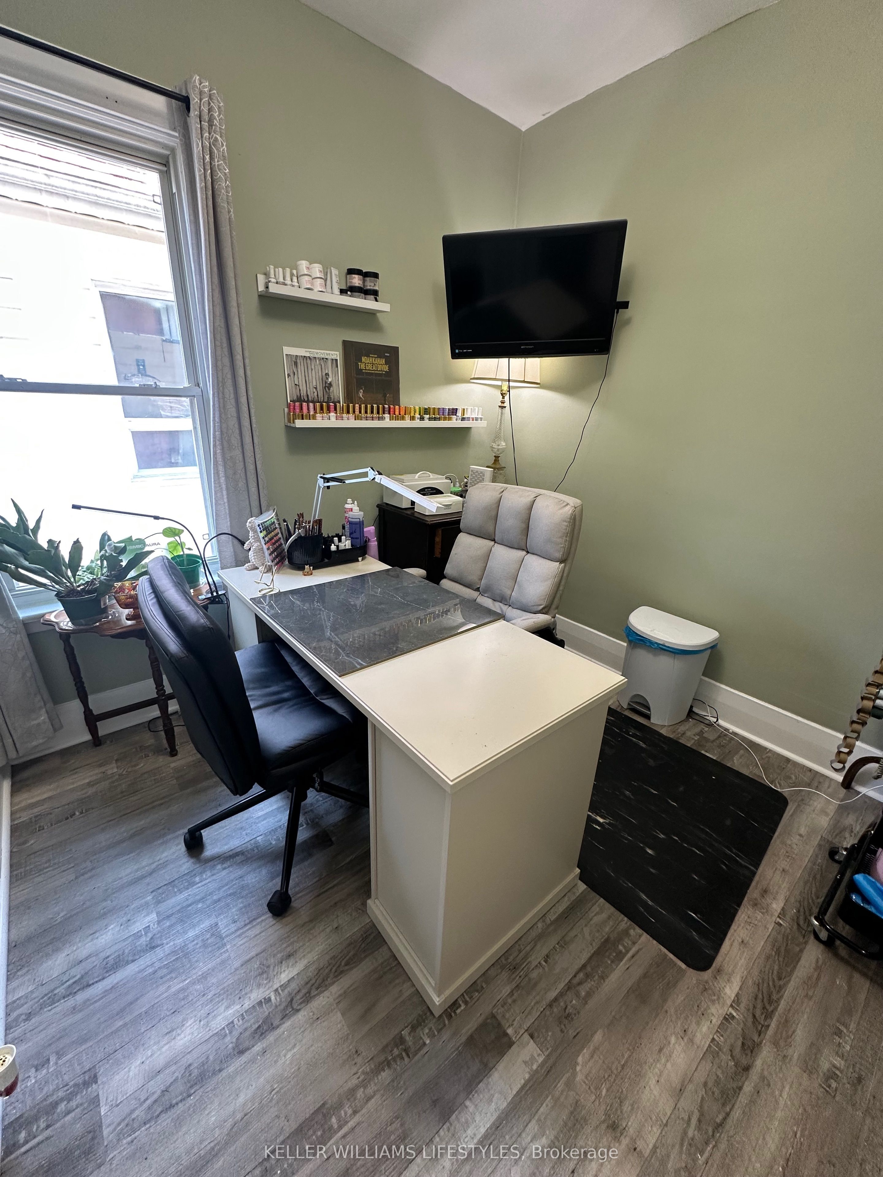 93 Homan Street Property Photo 12