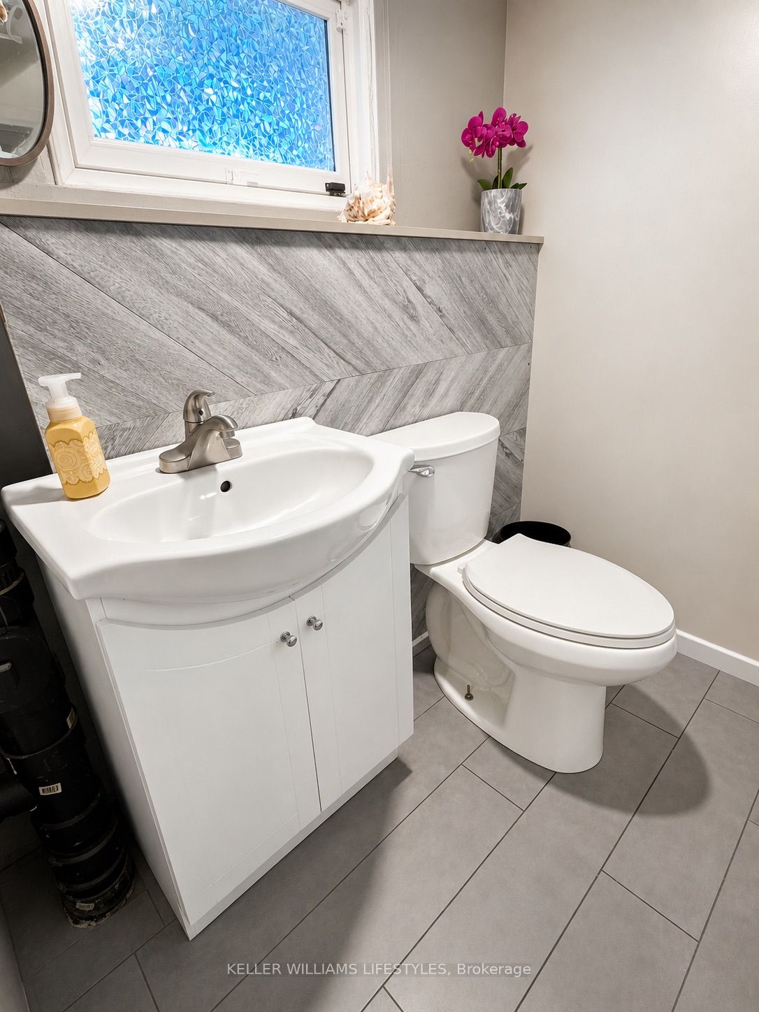 93 Homan Street Property Photo 18